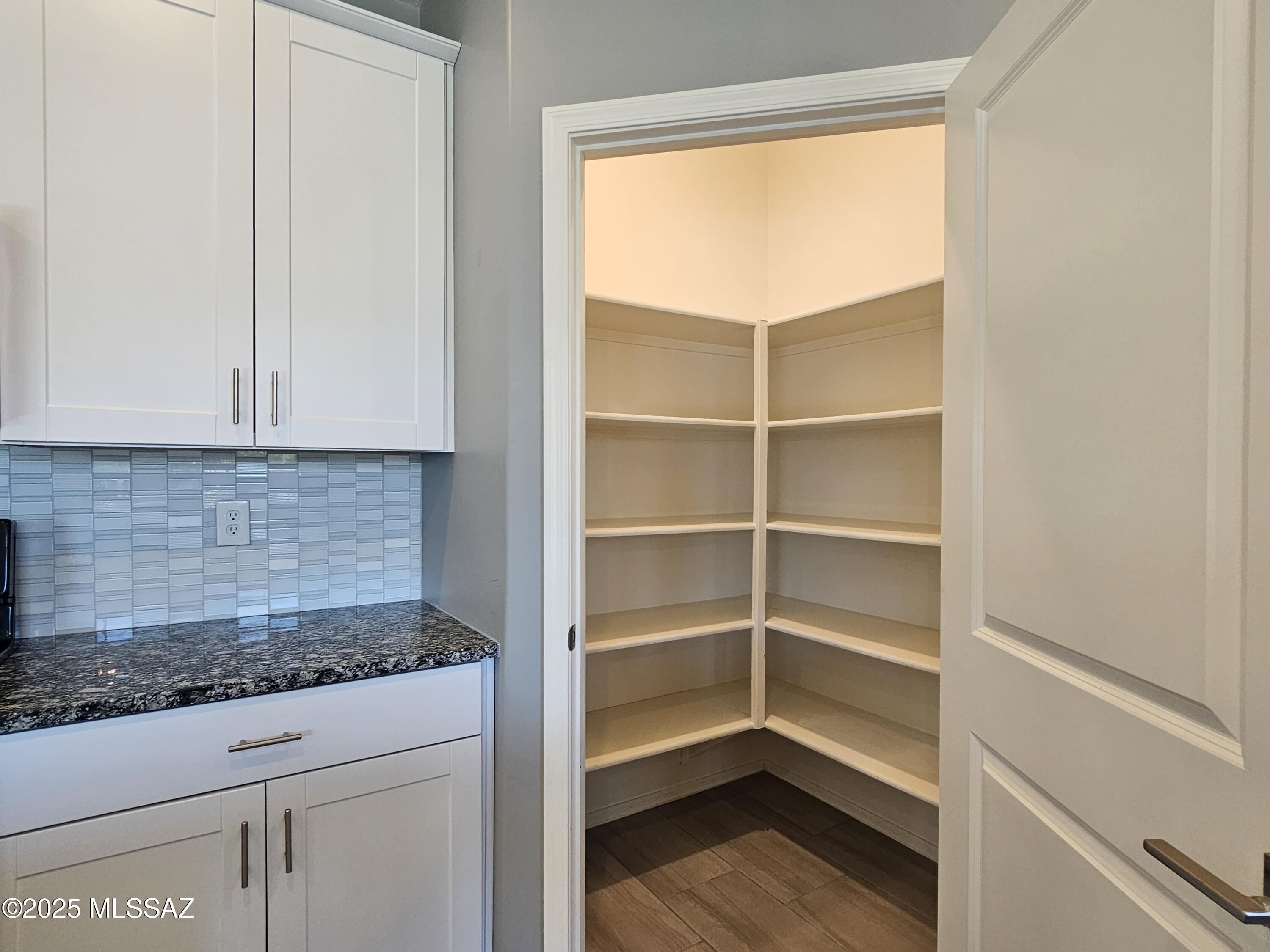 Gladden Farms BLK 10 (1-84) - Residential Lease