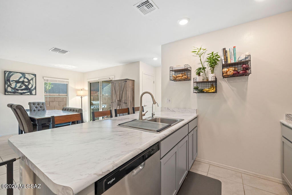 Valencia Crossing - Residential
