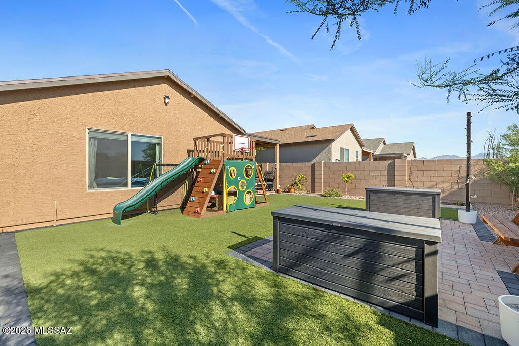 Valencia Crossing - Residential