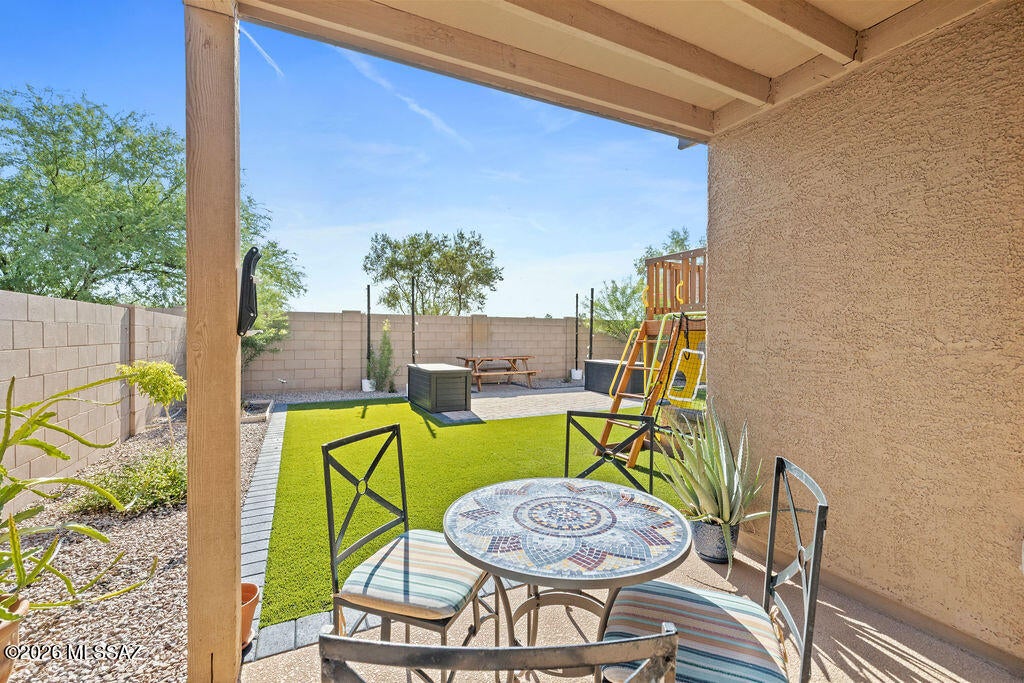 Valencia Crossing - Residential