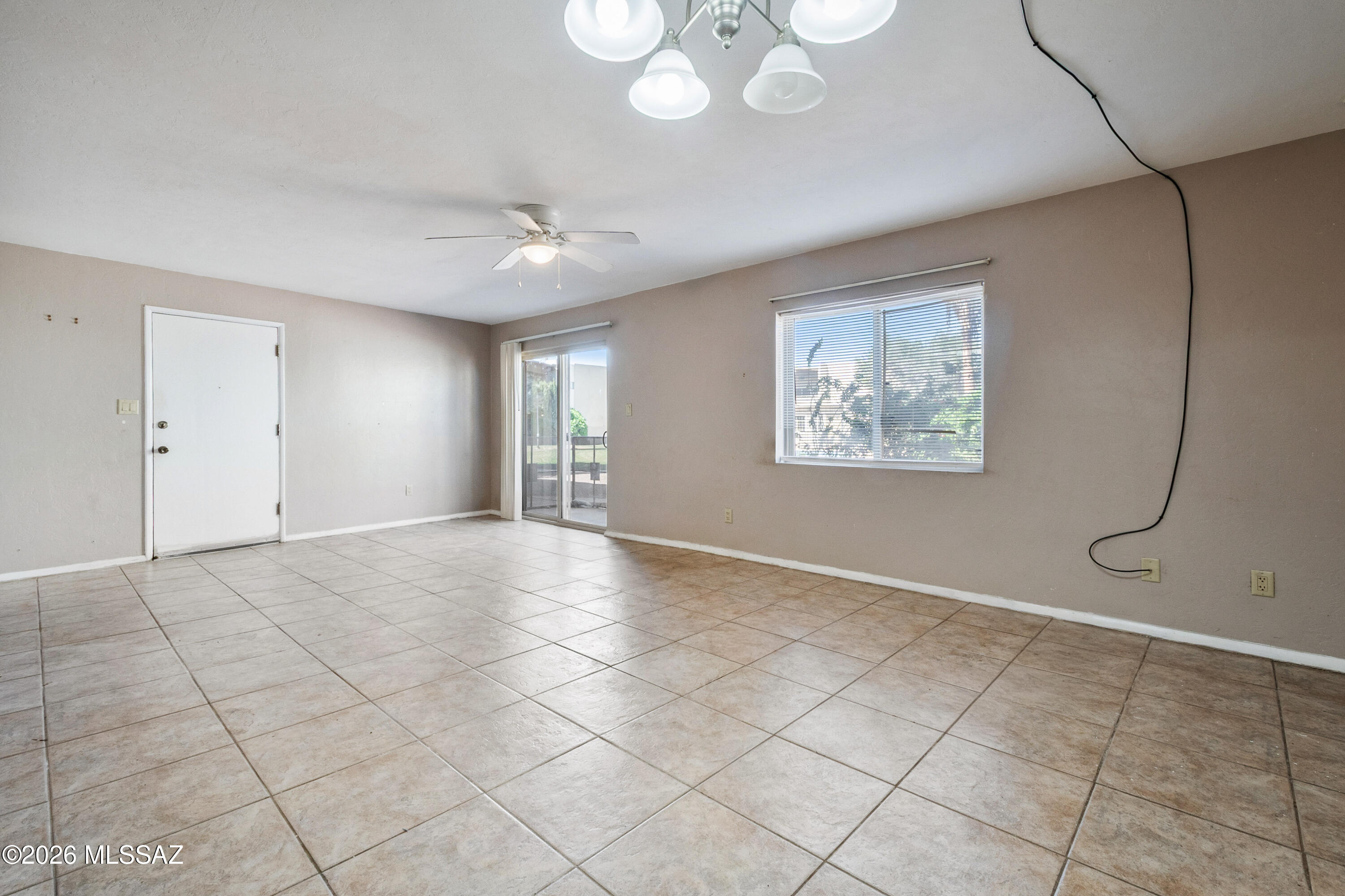 Royal Alvernon Condos. - Residential