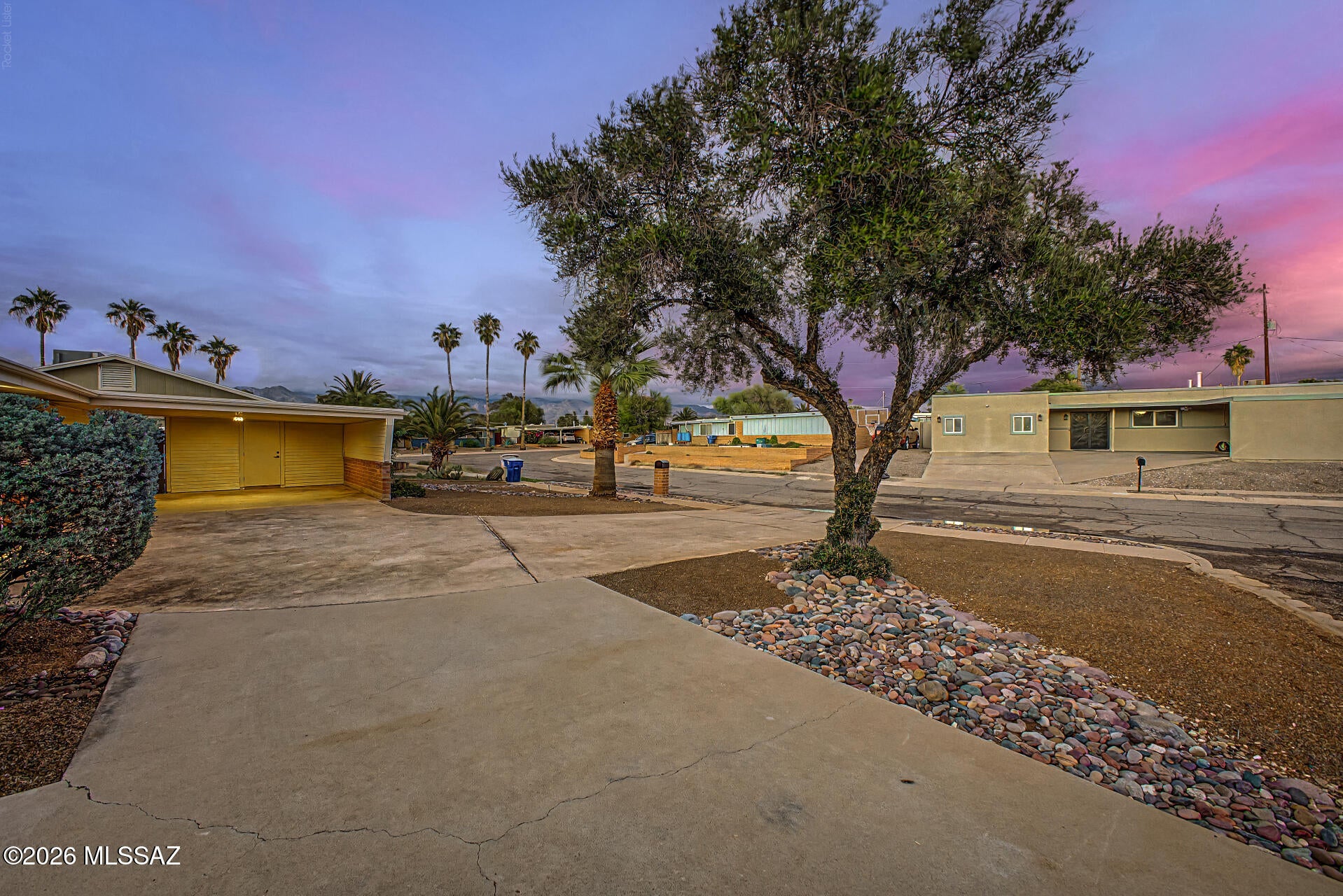Carriage Hill West (1-49) - Residential