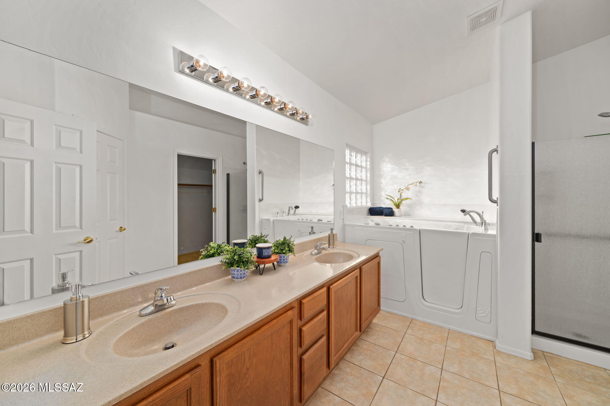Colonia De Los Alamos (BK1-45) - Residential