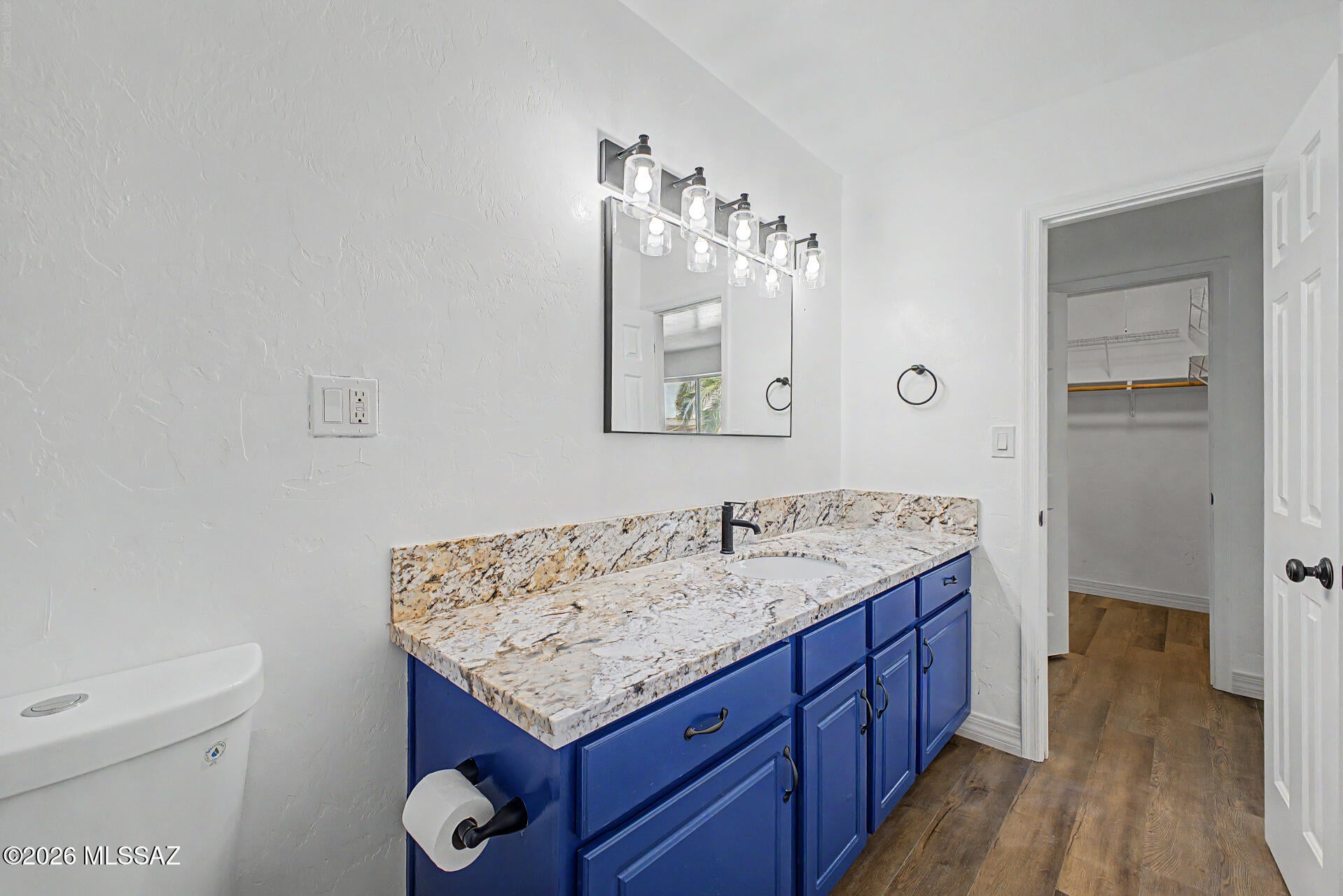 Villa Venice Condos - Residential