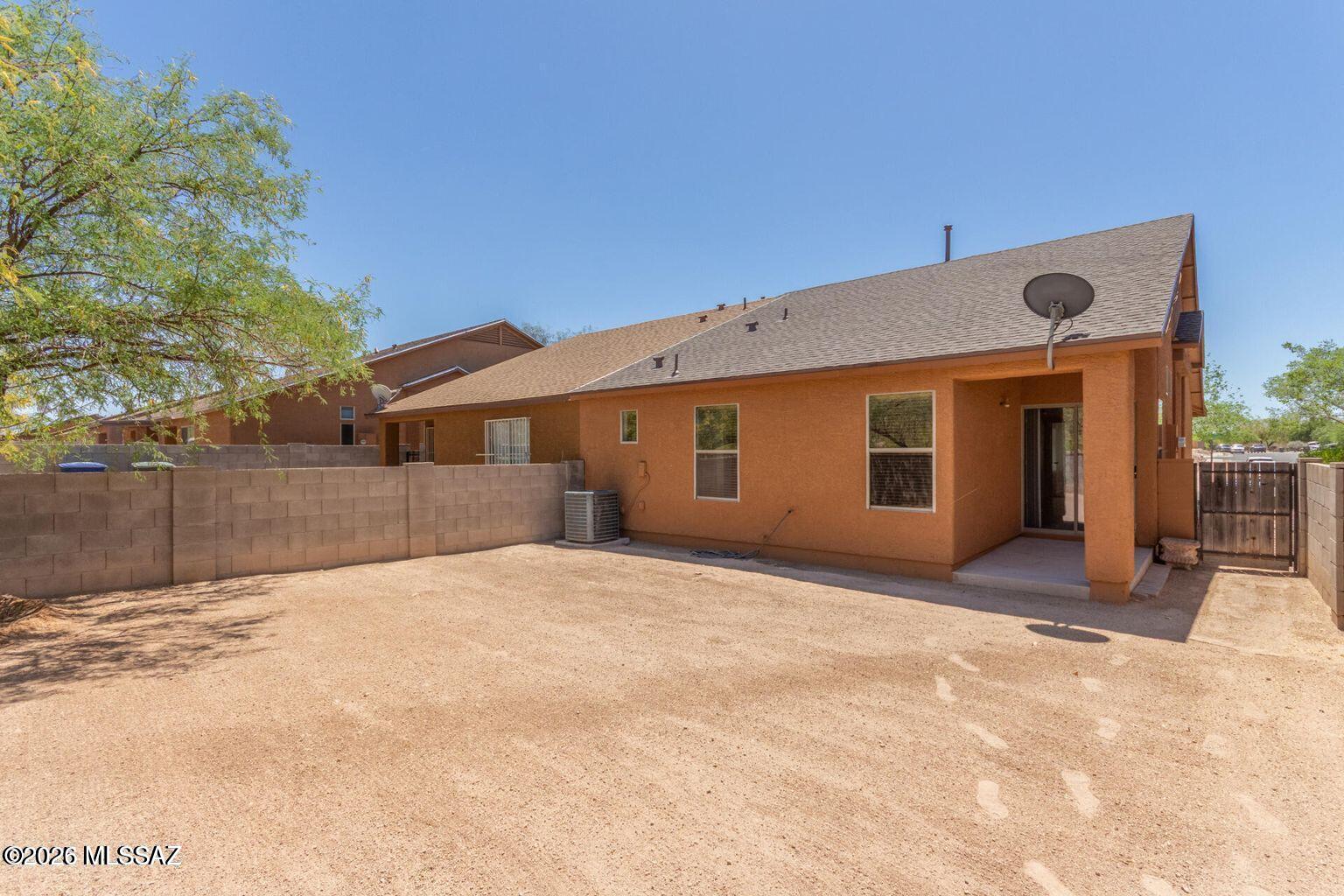 Tres Pueblos - Residential Lease