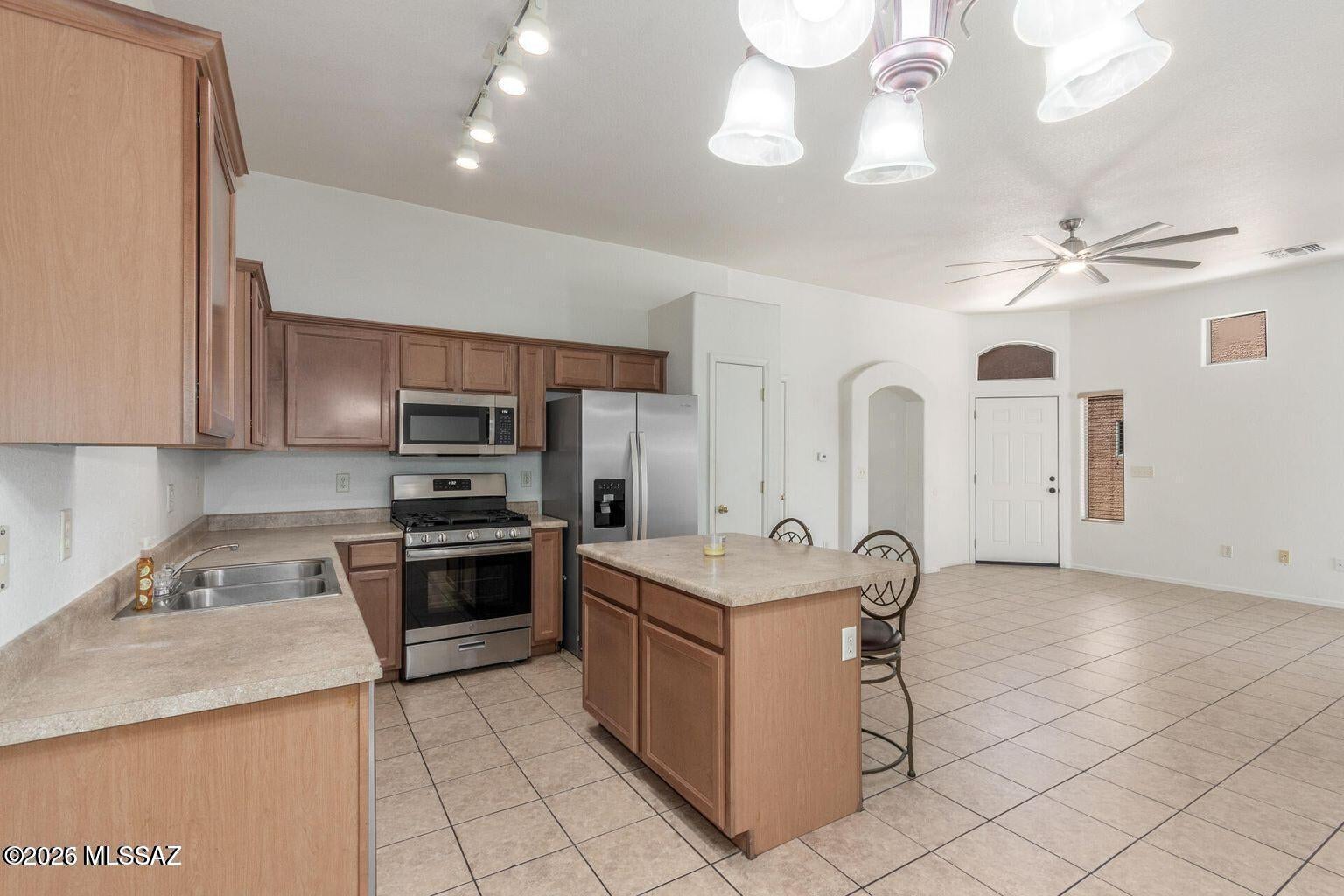 Tres Pueblos - Residential Lease