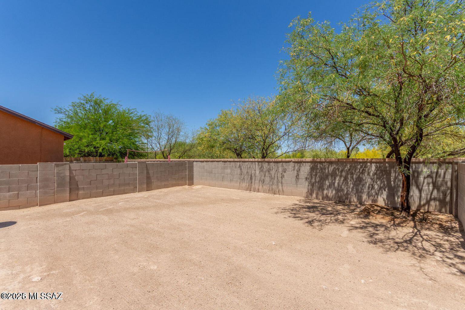 Tres Pueblos - Residential Lease