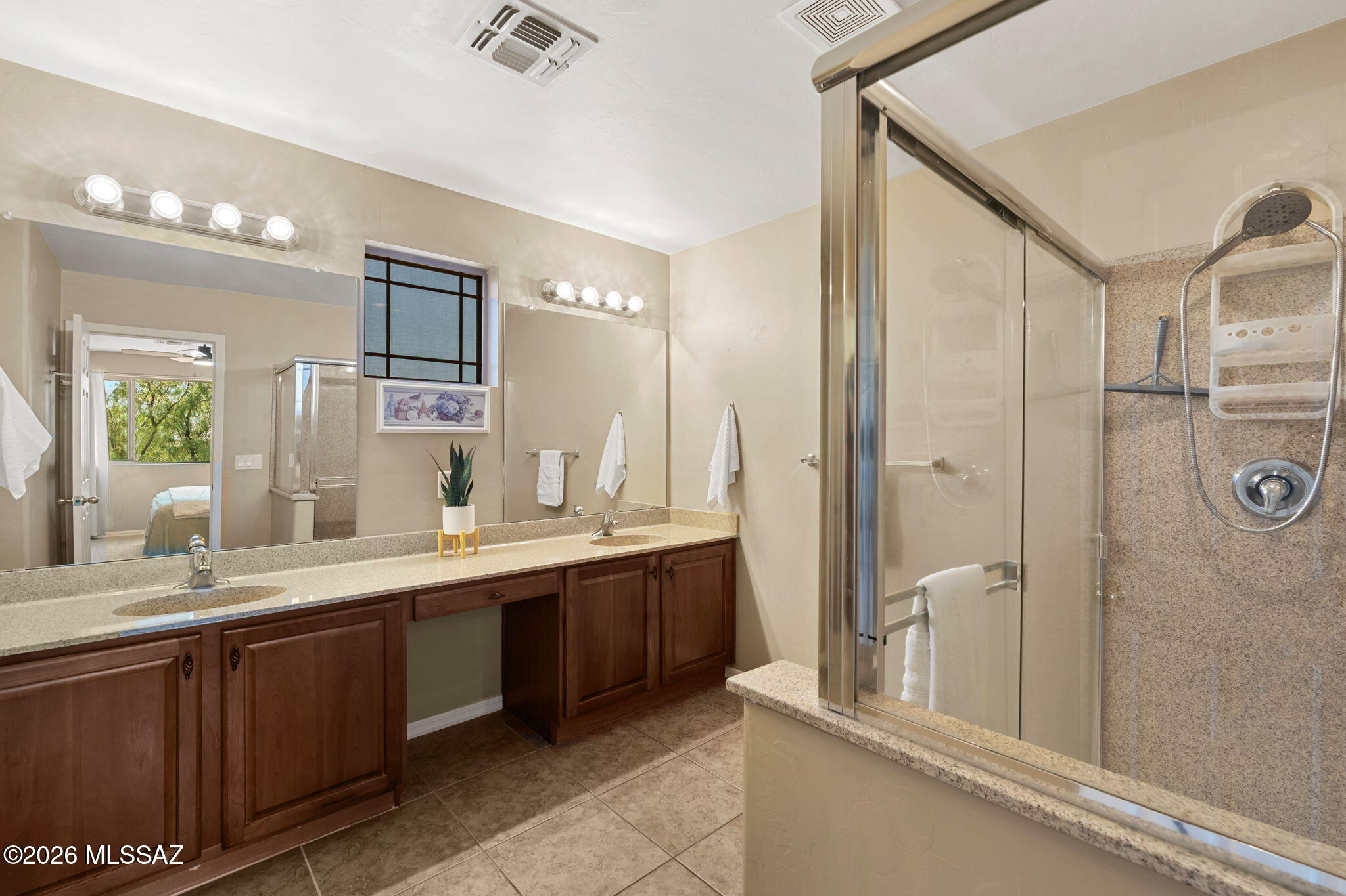Presidio De Cancion (1-200) - Residential