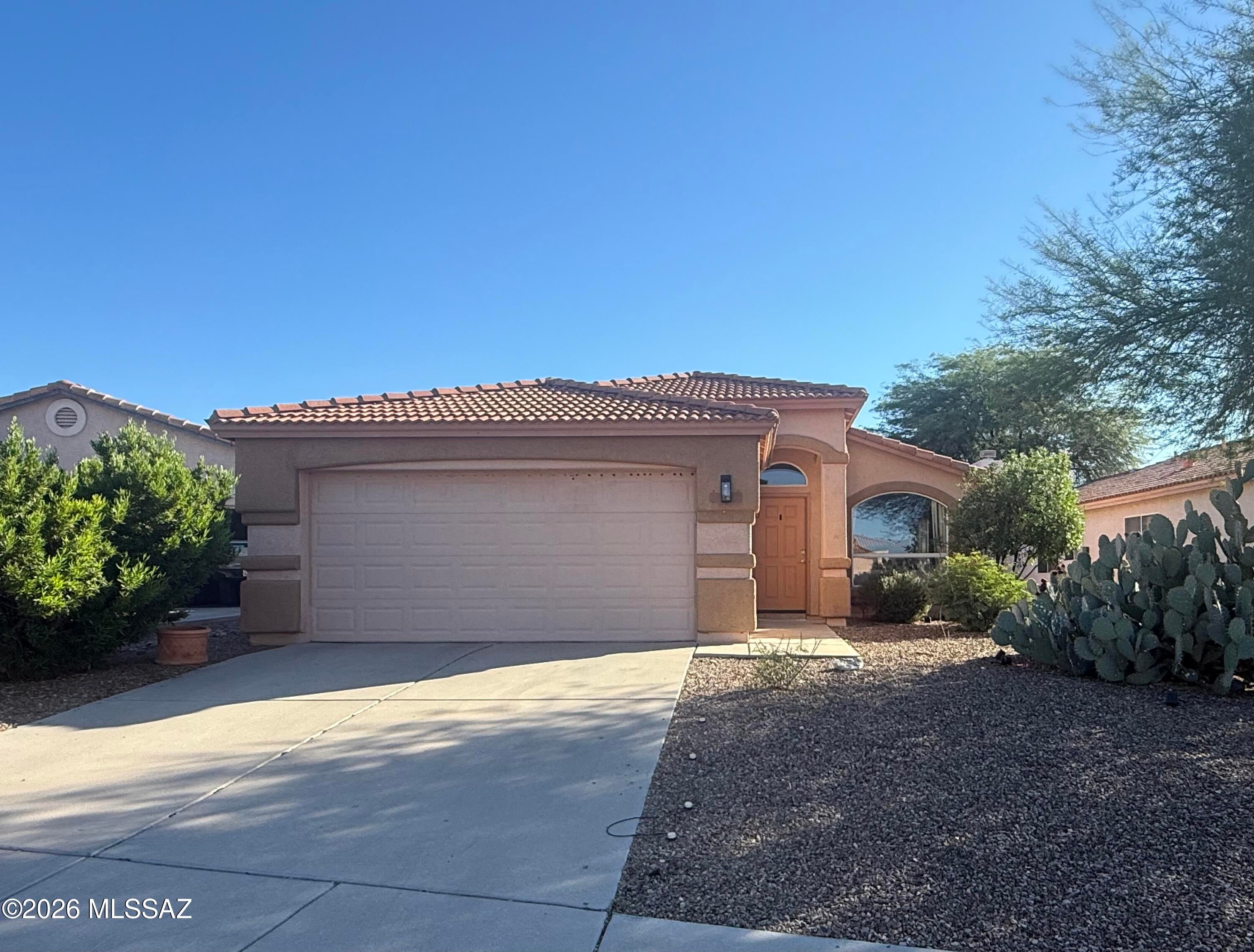 Seller will accept offers between $345,000-$355,000.
Welcome to this charming 3-bedroom, 2-bath home featuring vaulted ceilings and a bright, functional kitchen with stainless steel appliances and a convenient breakfast bar.

The spacious primary suite offers a walk-in closet and an upgraded bathroom complete with extra cabinetry, a double vanity, and a beautifully tiled walk-in shower. The home also features a comfortable living room, dining room, and family room, providing plenty of space for relaxing and entertaining.

Enjoy the added benefits of the community amenities, including a sparkling pool and spa, basketball courts, and a playground. This home offers a wonderful combination of comfort, style, and community living.

Listing agent related to owner.