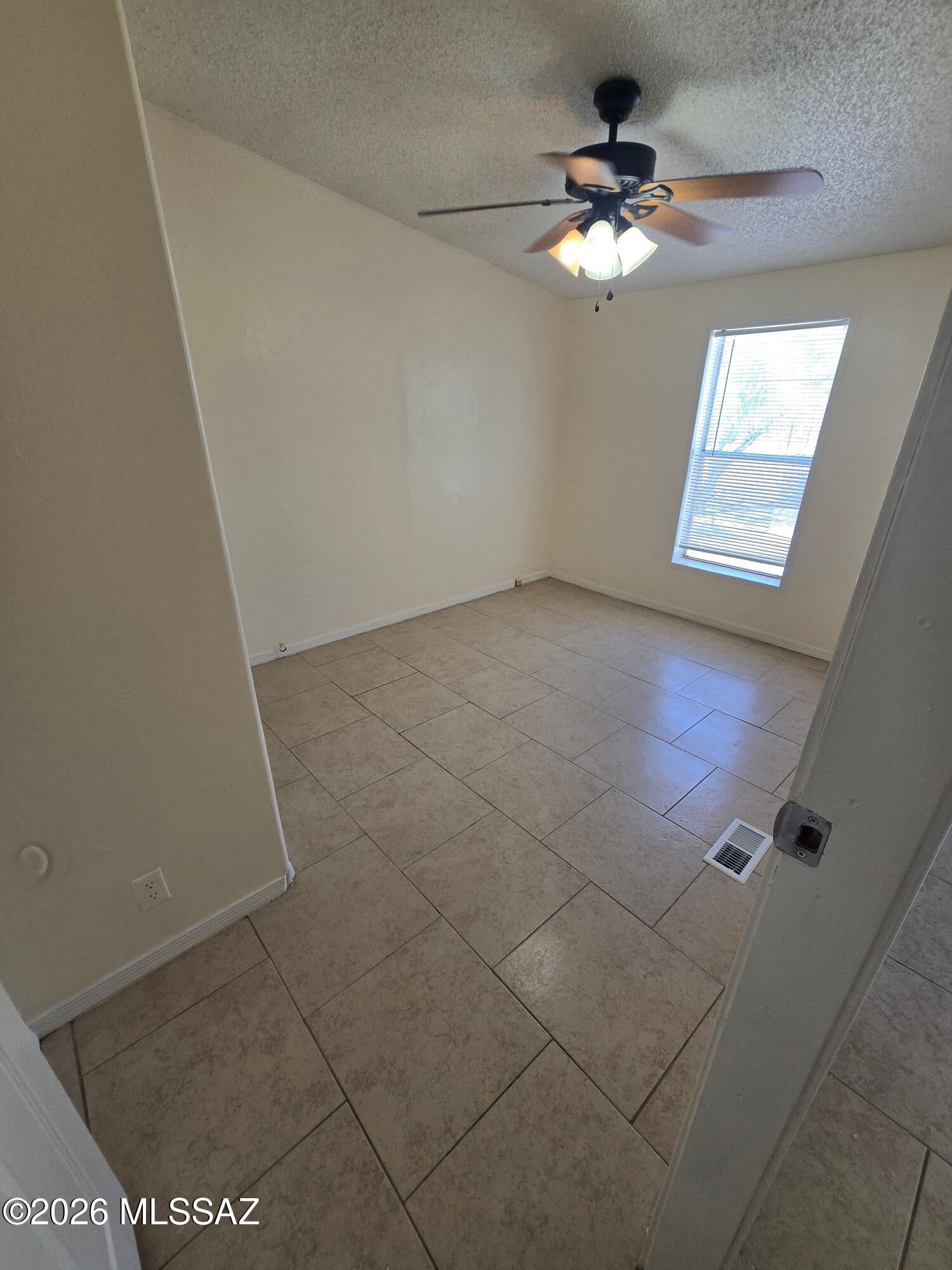Unsubdivided - Residential Lease