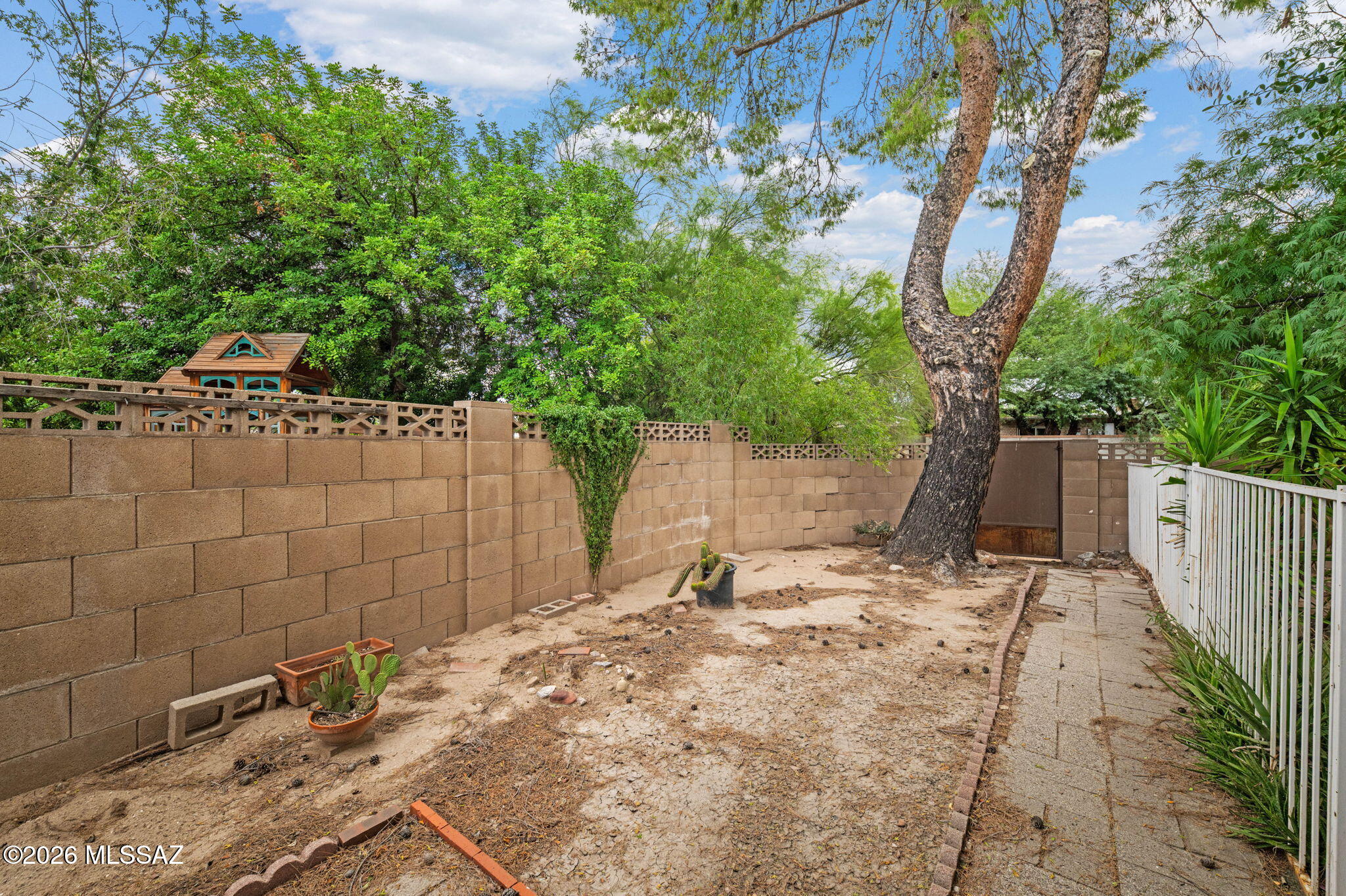 Tanque Verde Heights (1-36) - Residential