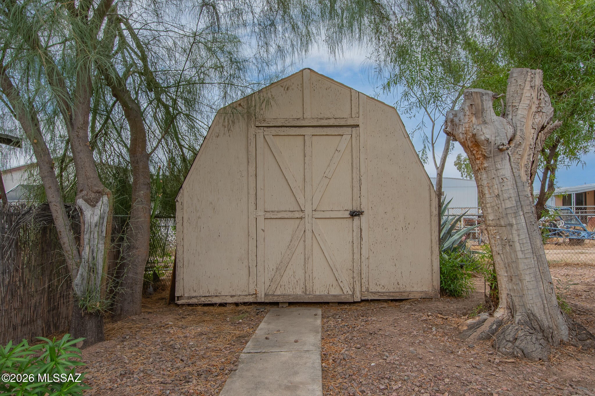 Cholla Manor (1-86) - Residential