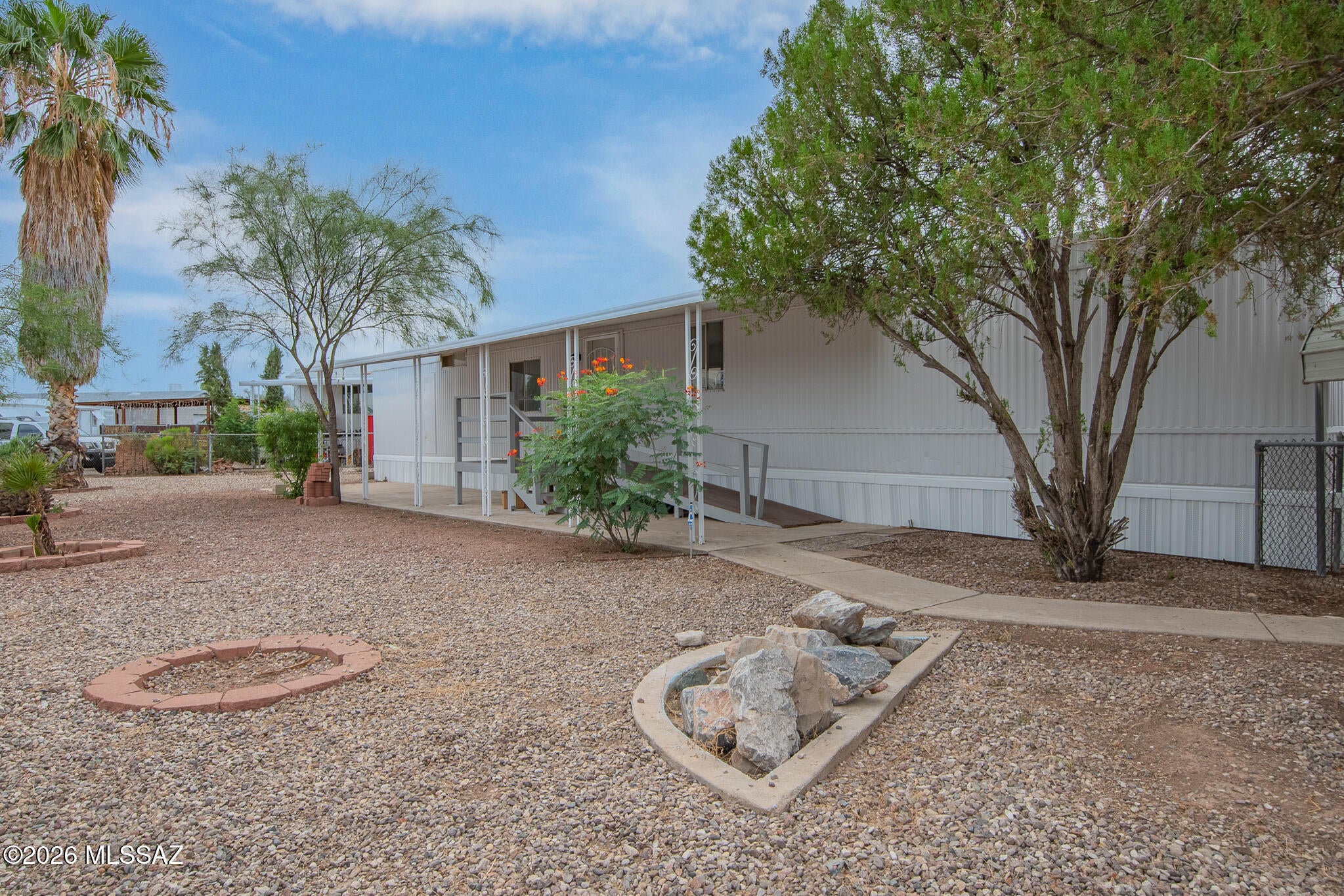 Cholla Manor (1-86) - Residential
