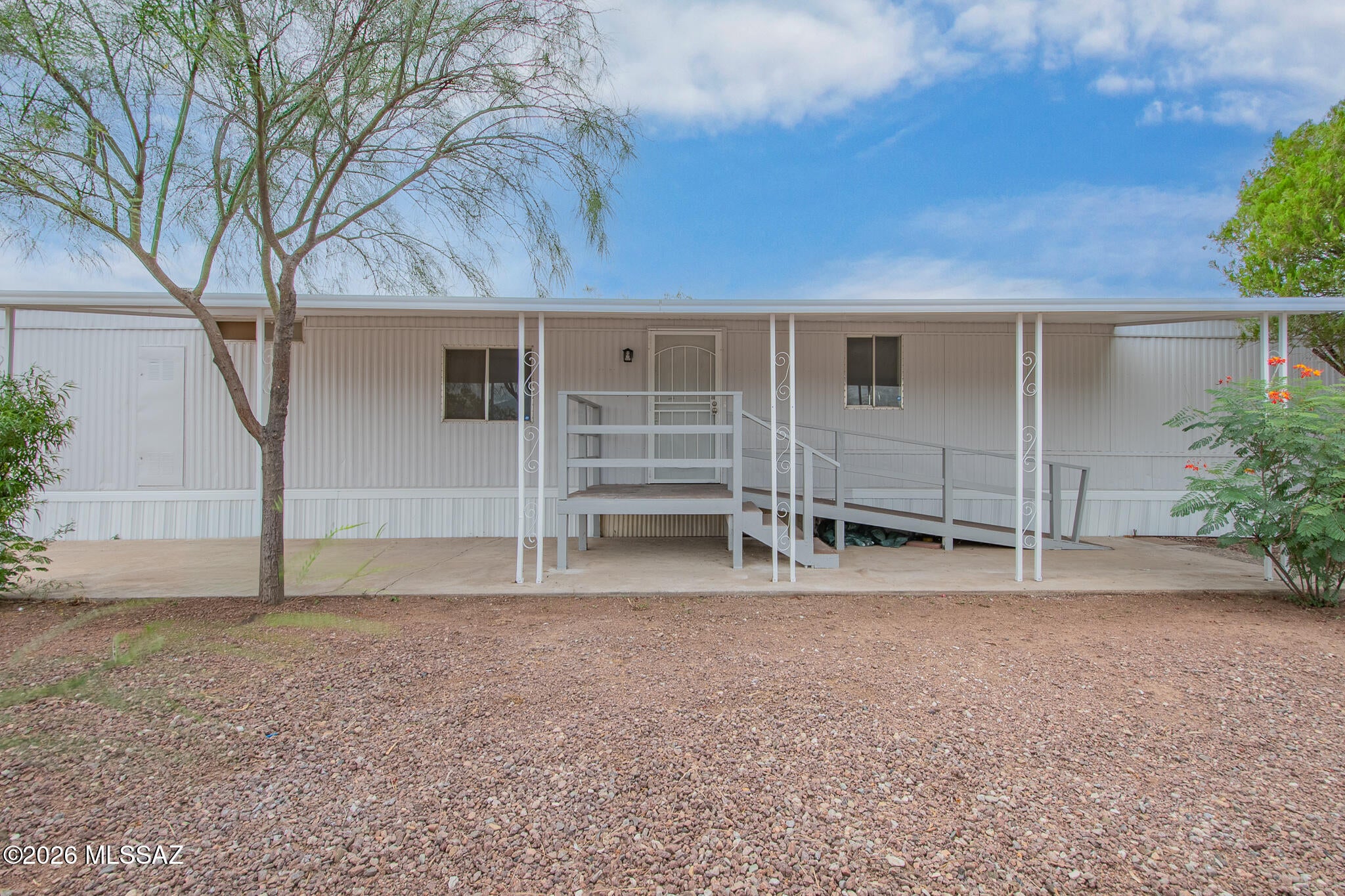 Cholla Manor (1-86) - Residential