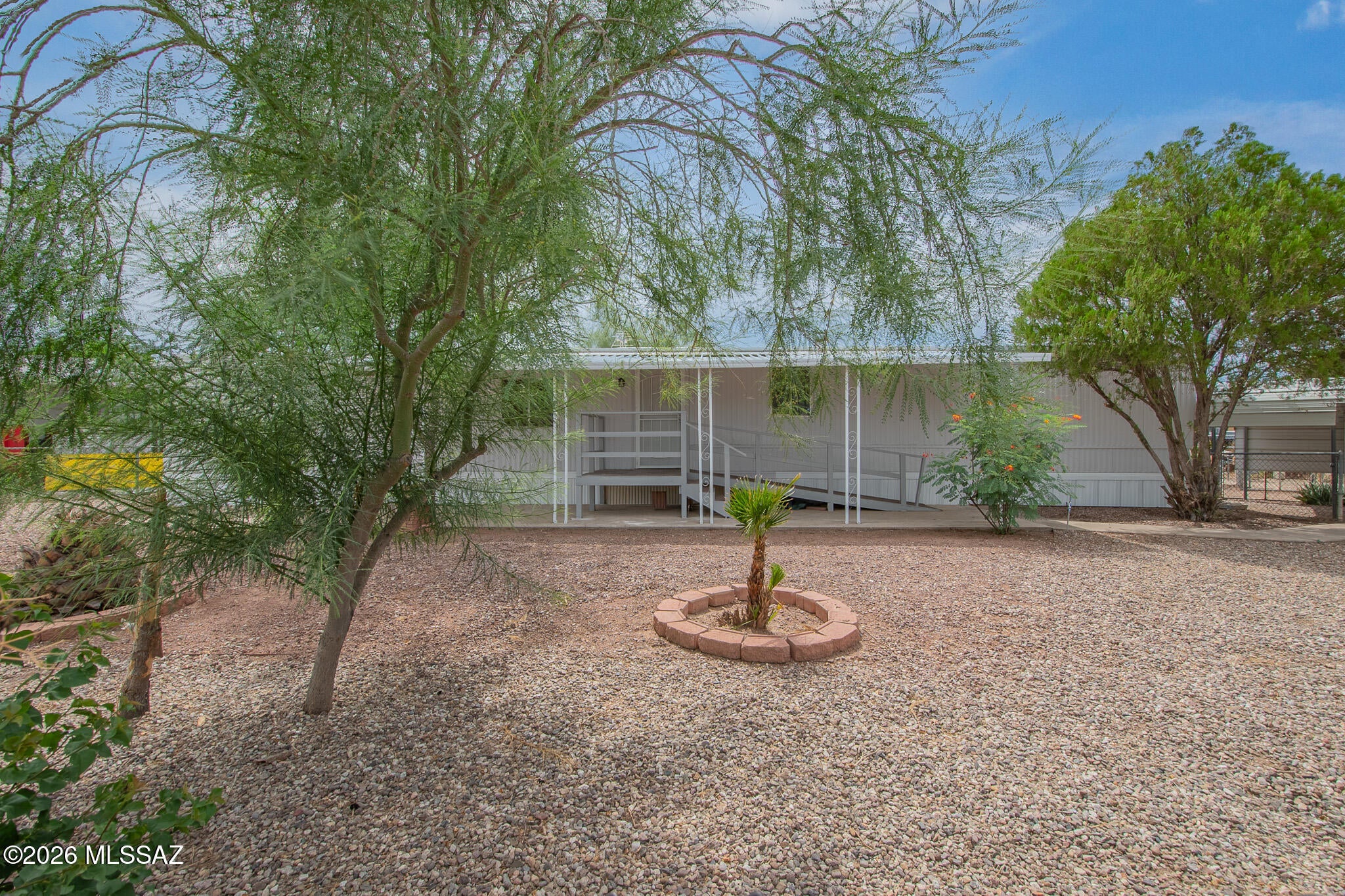Cholla Manor (1-86) - Residential