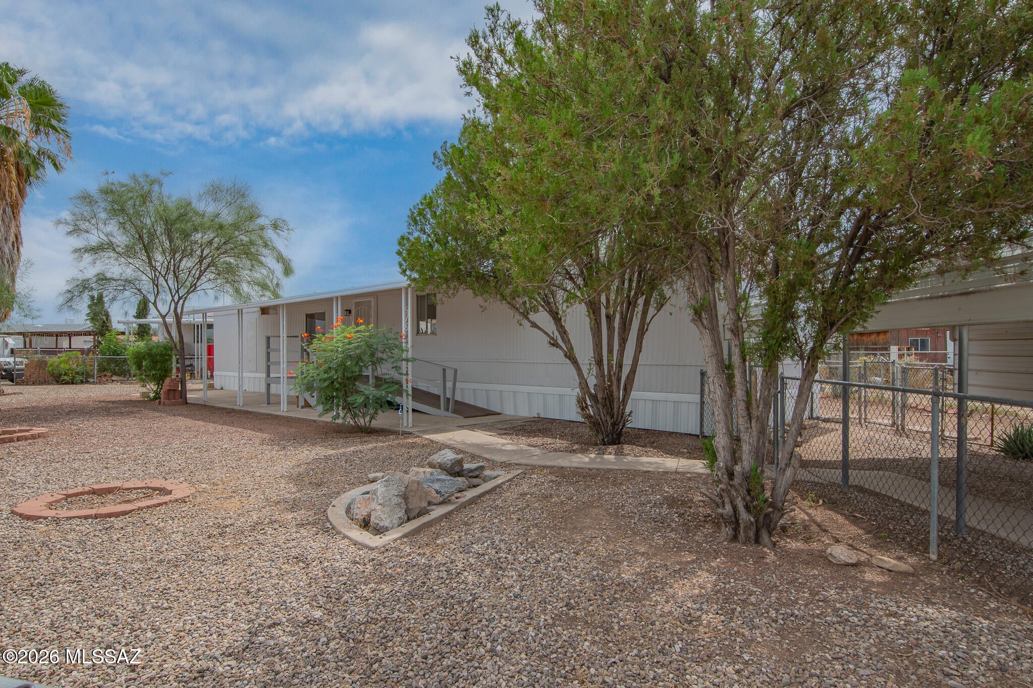 Cholla Manor (1-86) - Residential