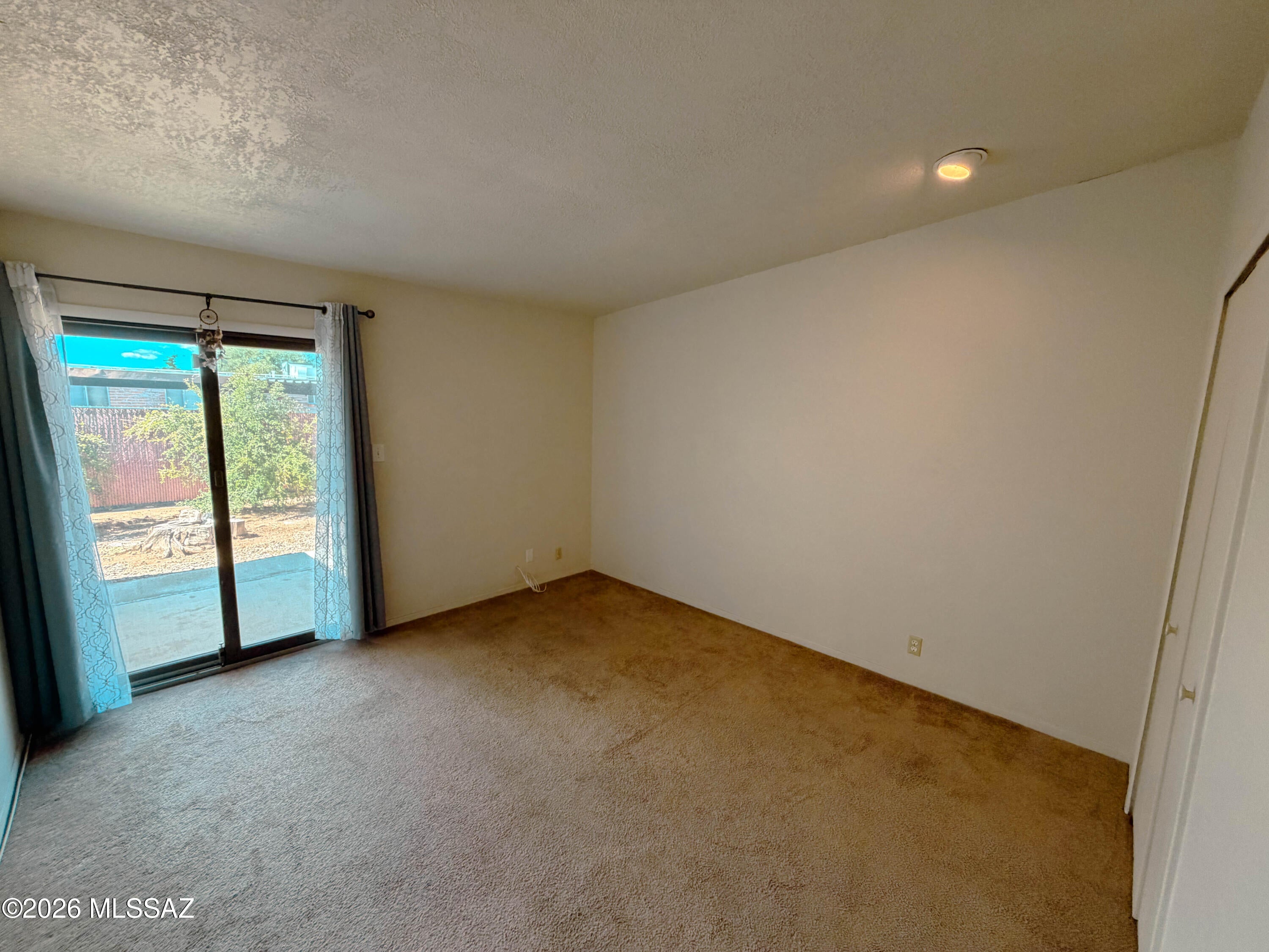 Unsubdivided - Residential Lease