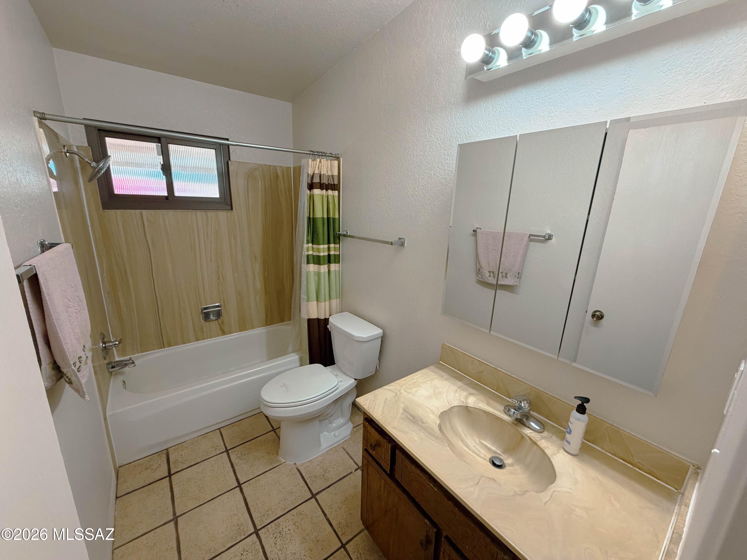 Unsubdivided - Residential Lease