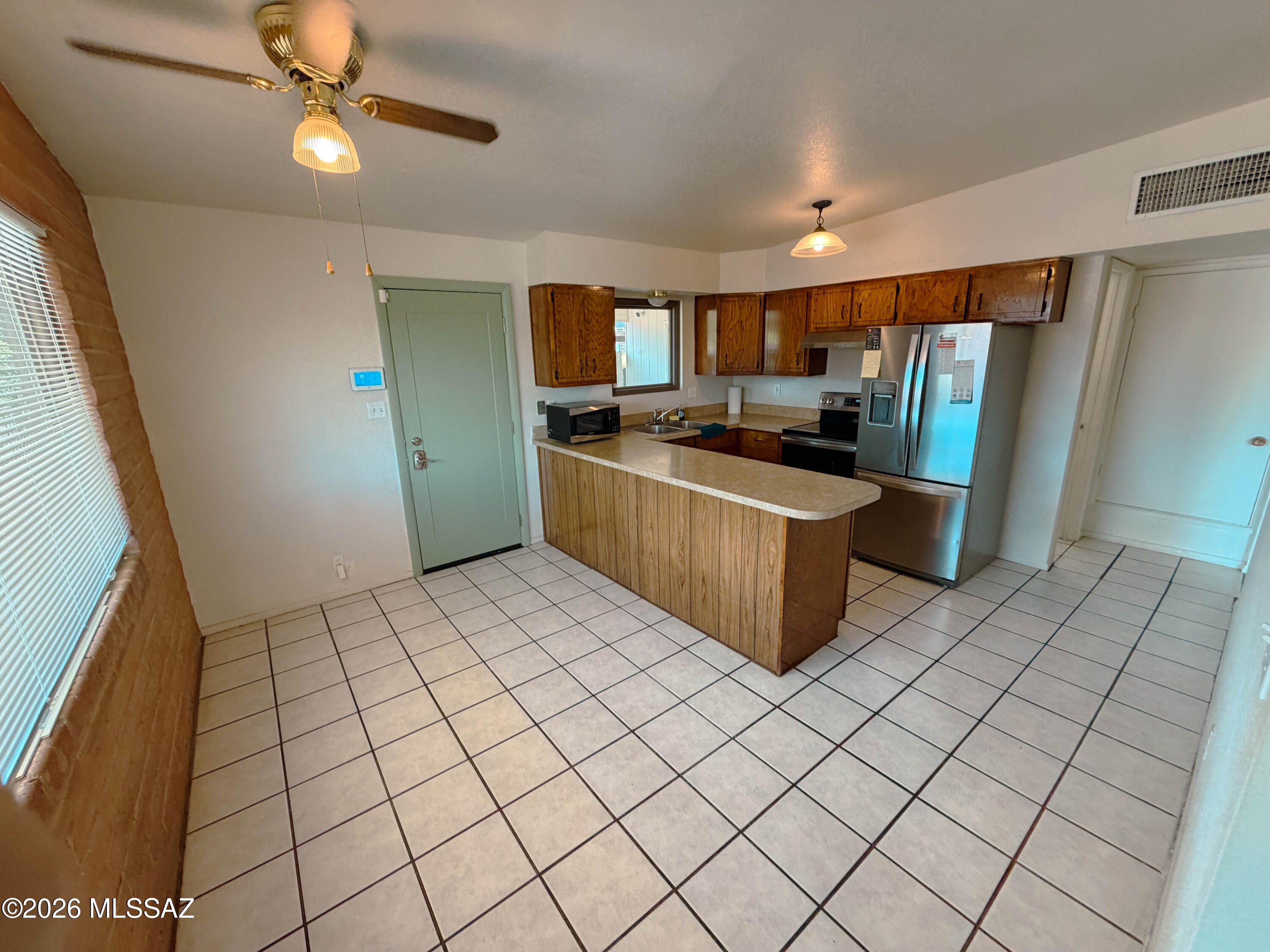 Unsubdivided - Residential Lease