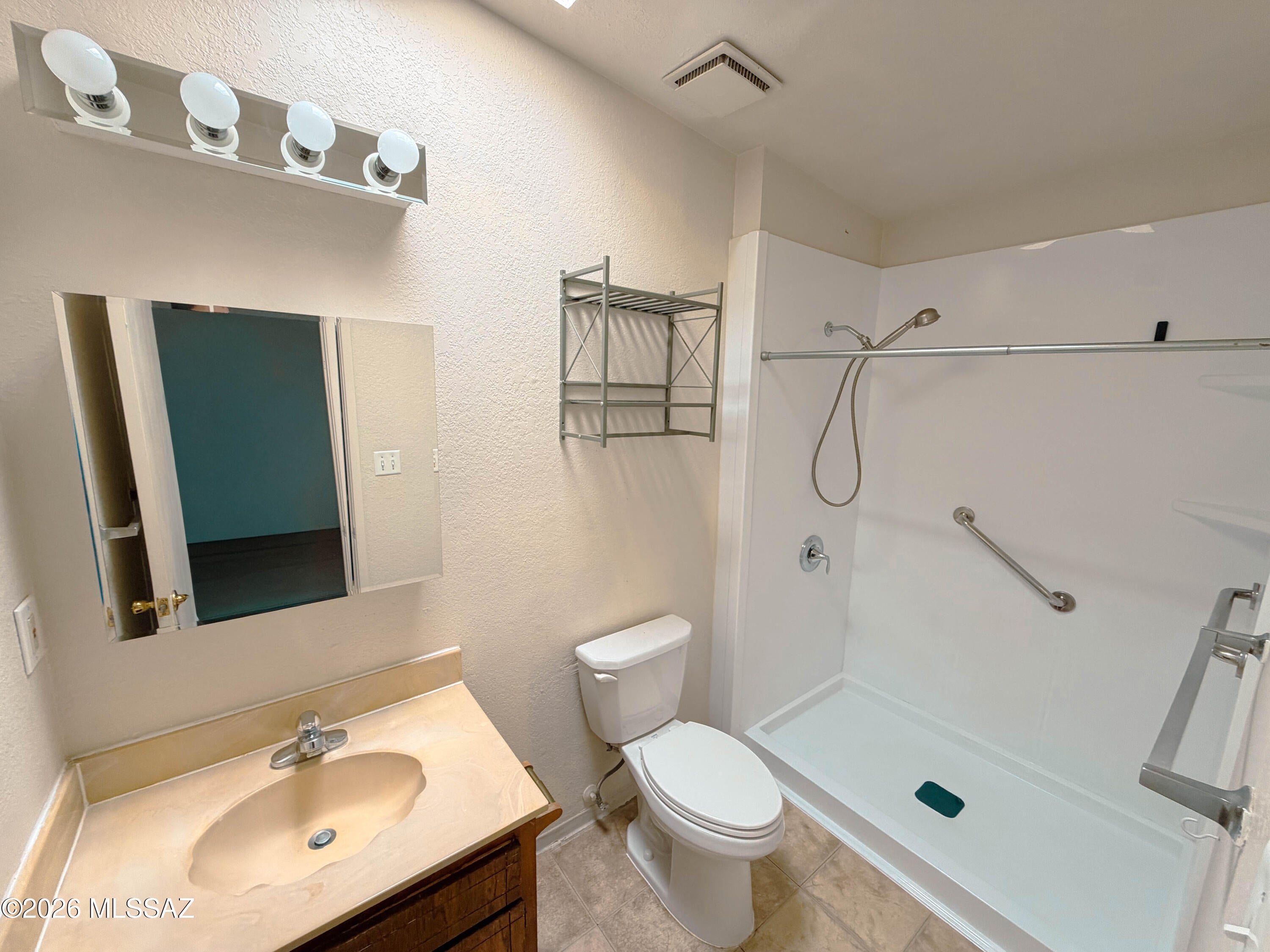 Unsubdivided - Residential Lease