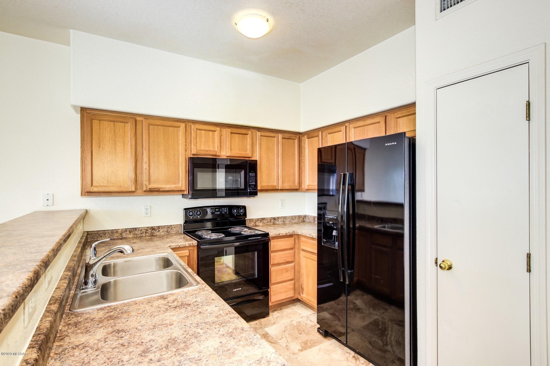 Mountain View Condos. (1-76) - Residential Lease