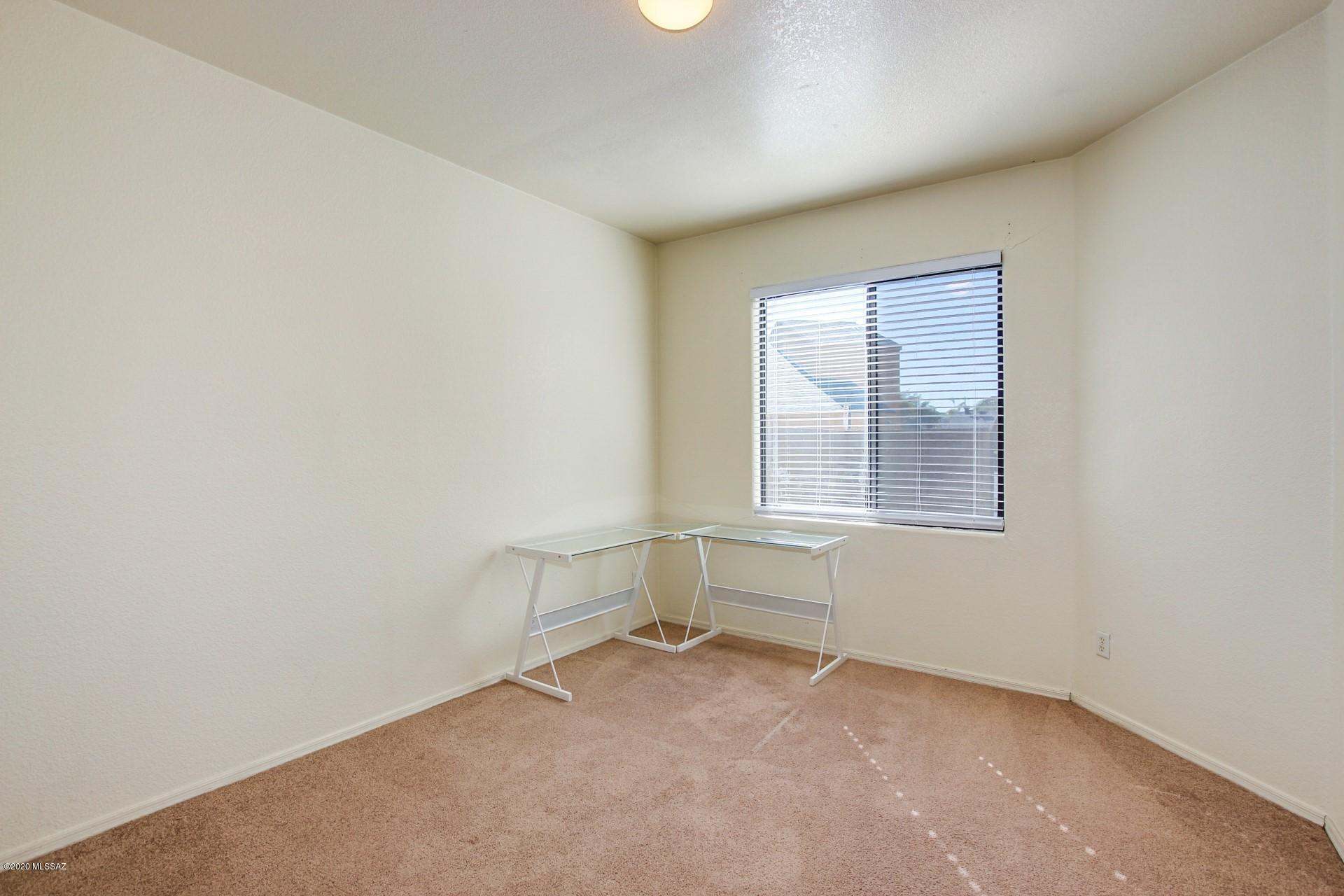 Mountain View Condos. (1-76) - Residential Lease