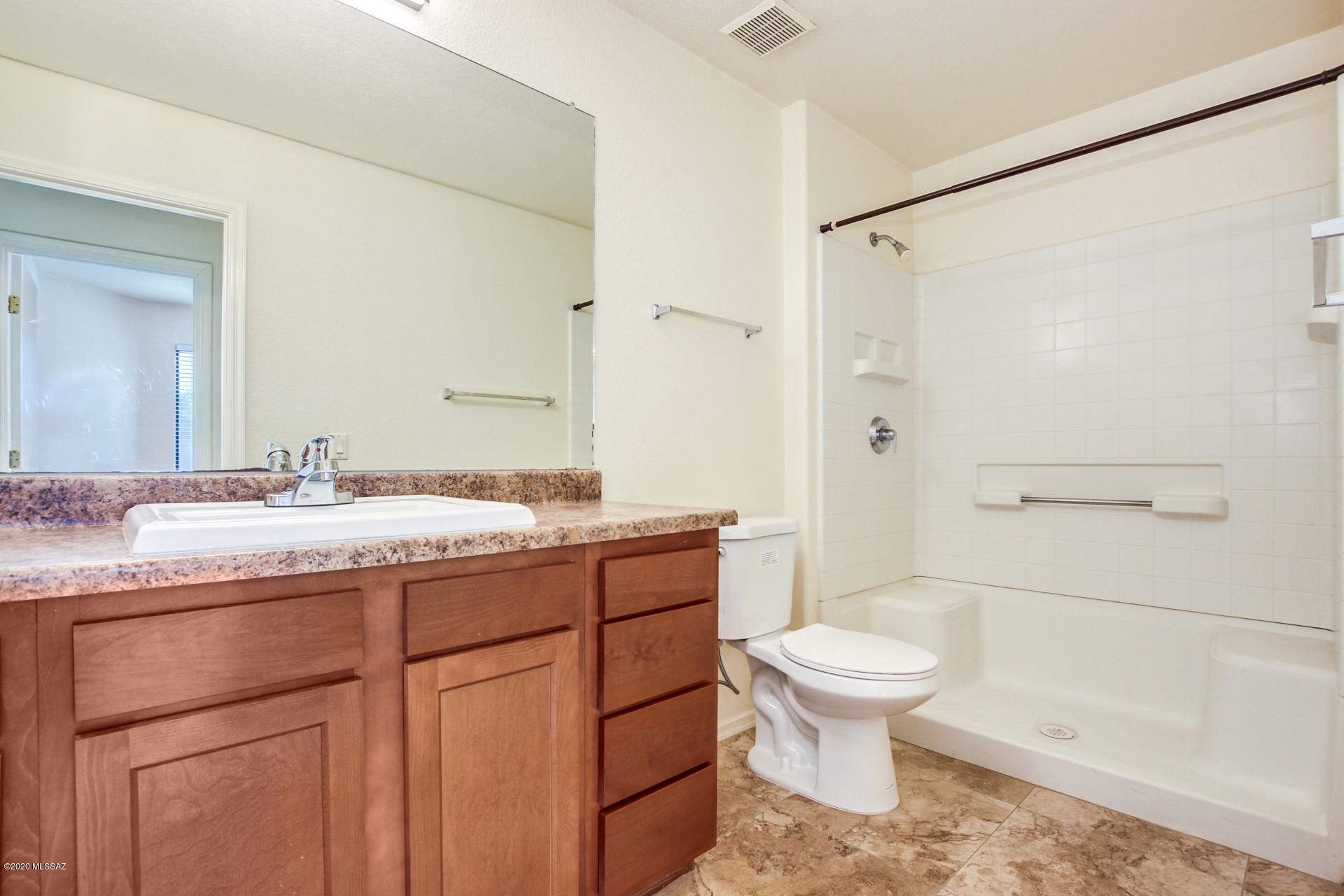Mountain View Condos. (1-76) - Residential Lease