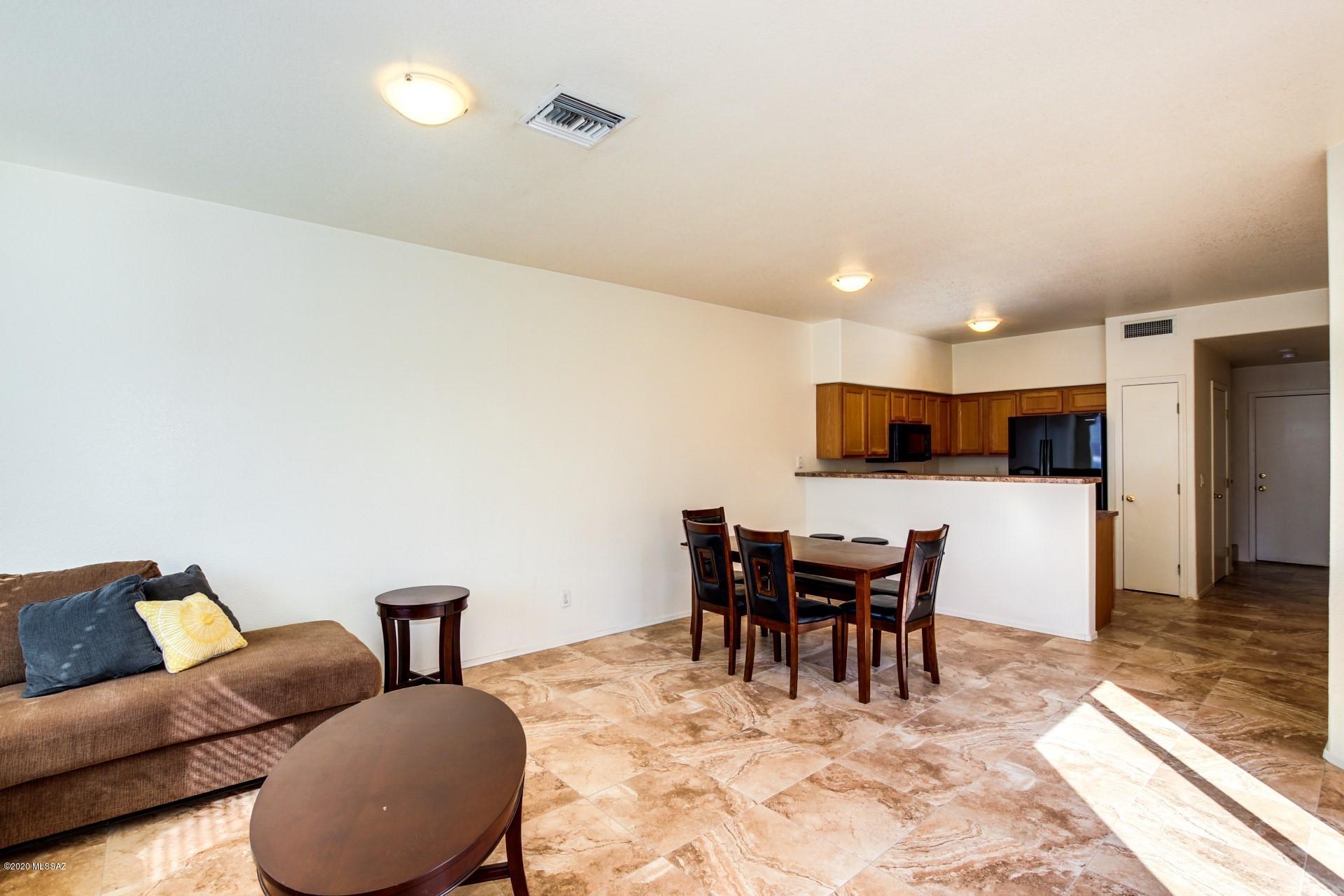 Mountain View Condos. (1-76) - Residential Lease