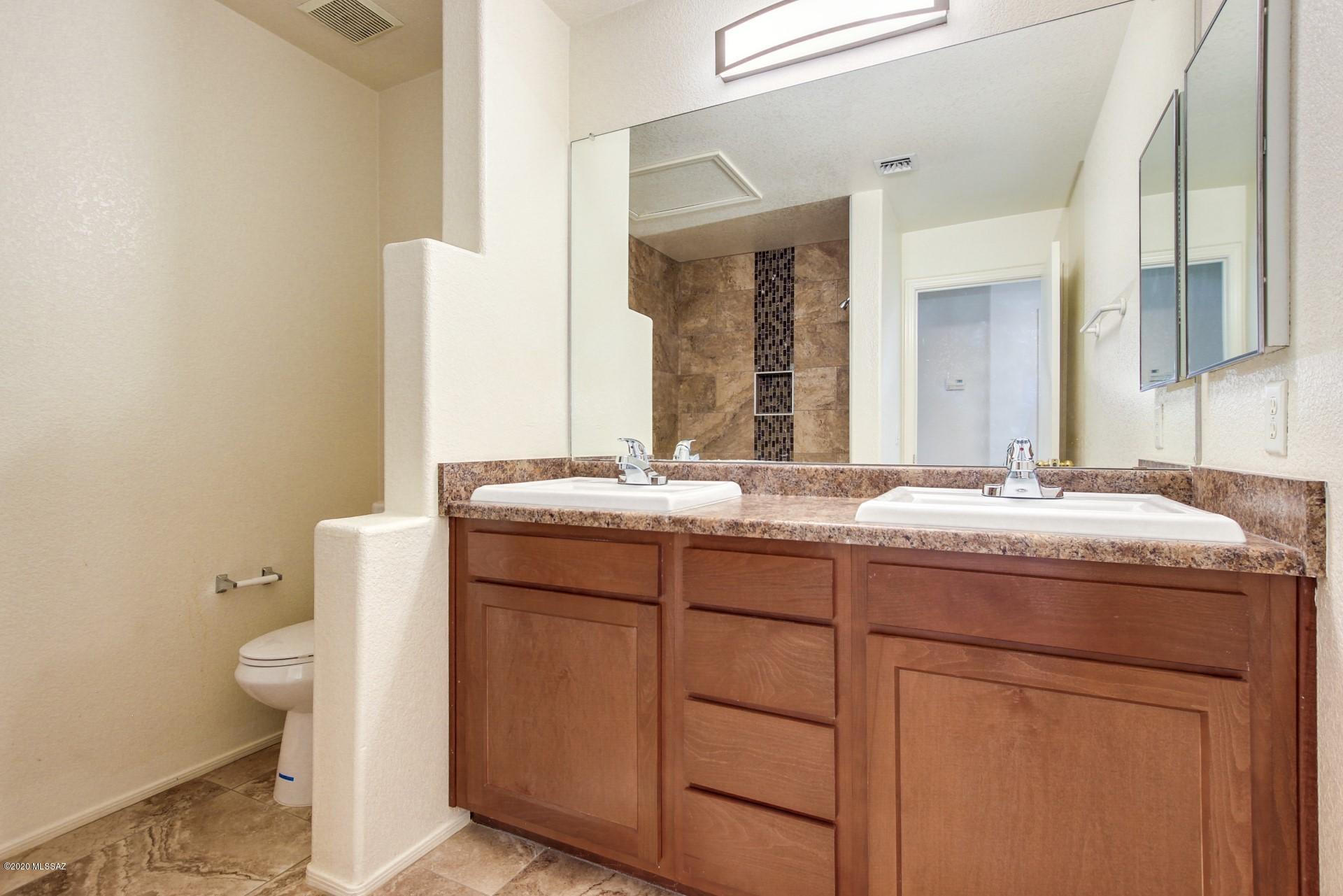 Mountain View Condos. (1-76) - Residential Lease