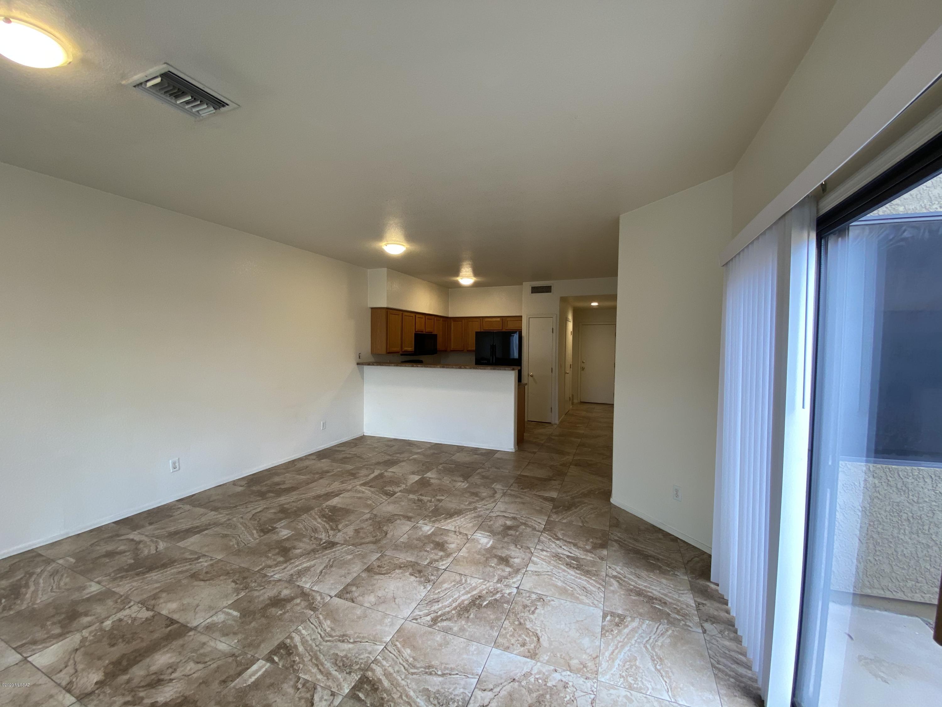 Mountain View Condos. (1-76) - Residential Lease