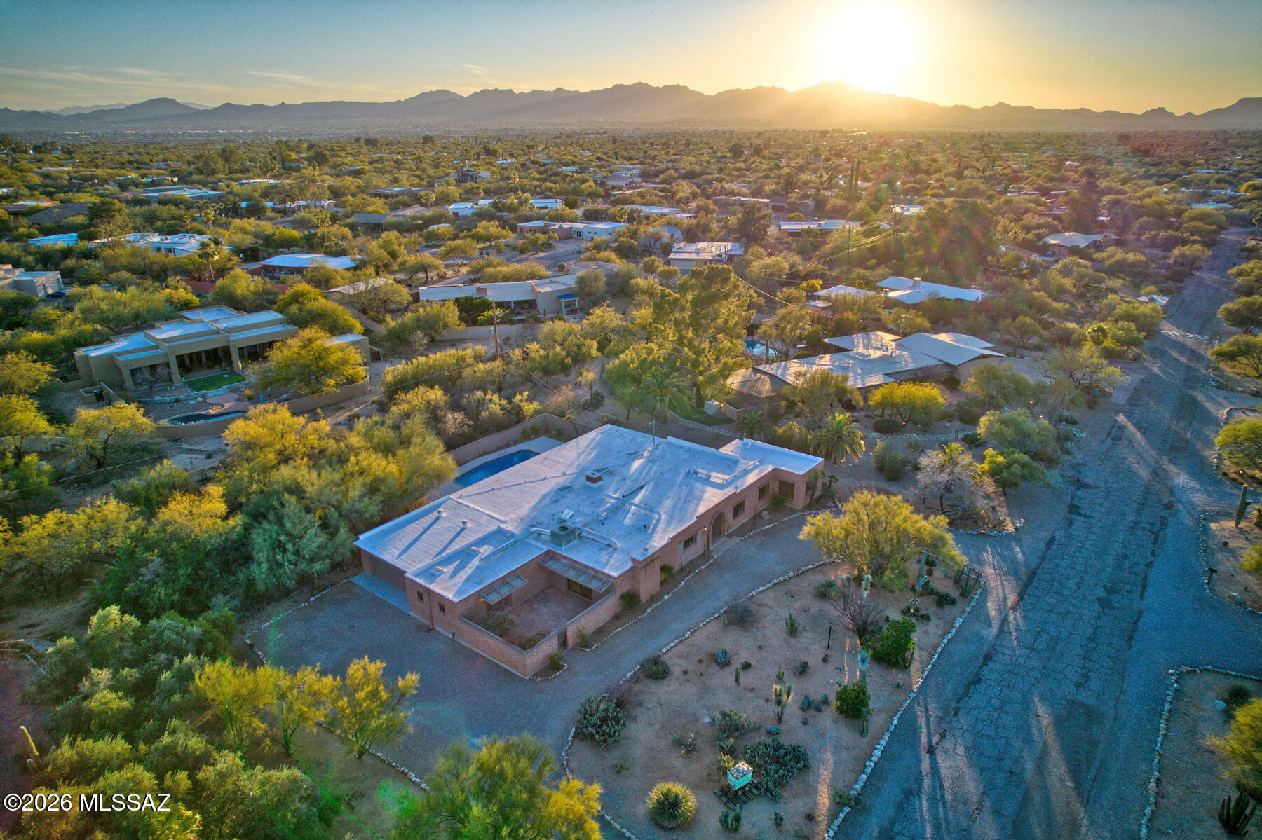 Casas Adobes Estates Resub. (1-67) - Residential