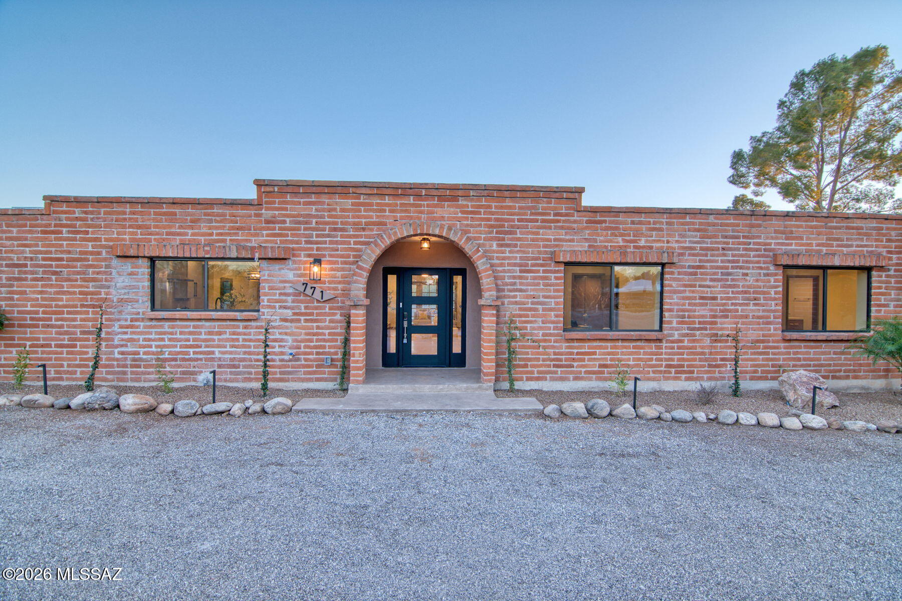 Casas Adobes Estates Resub. (1-67) - Residential