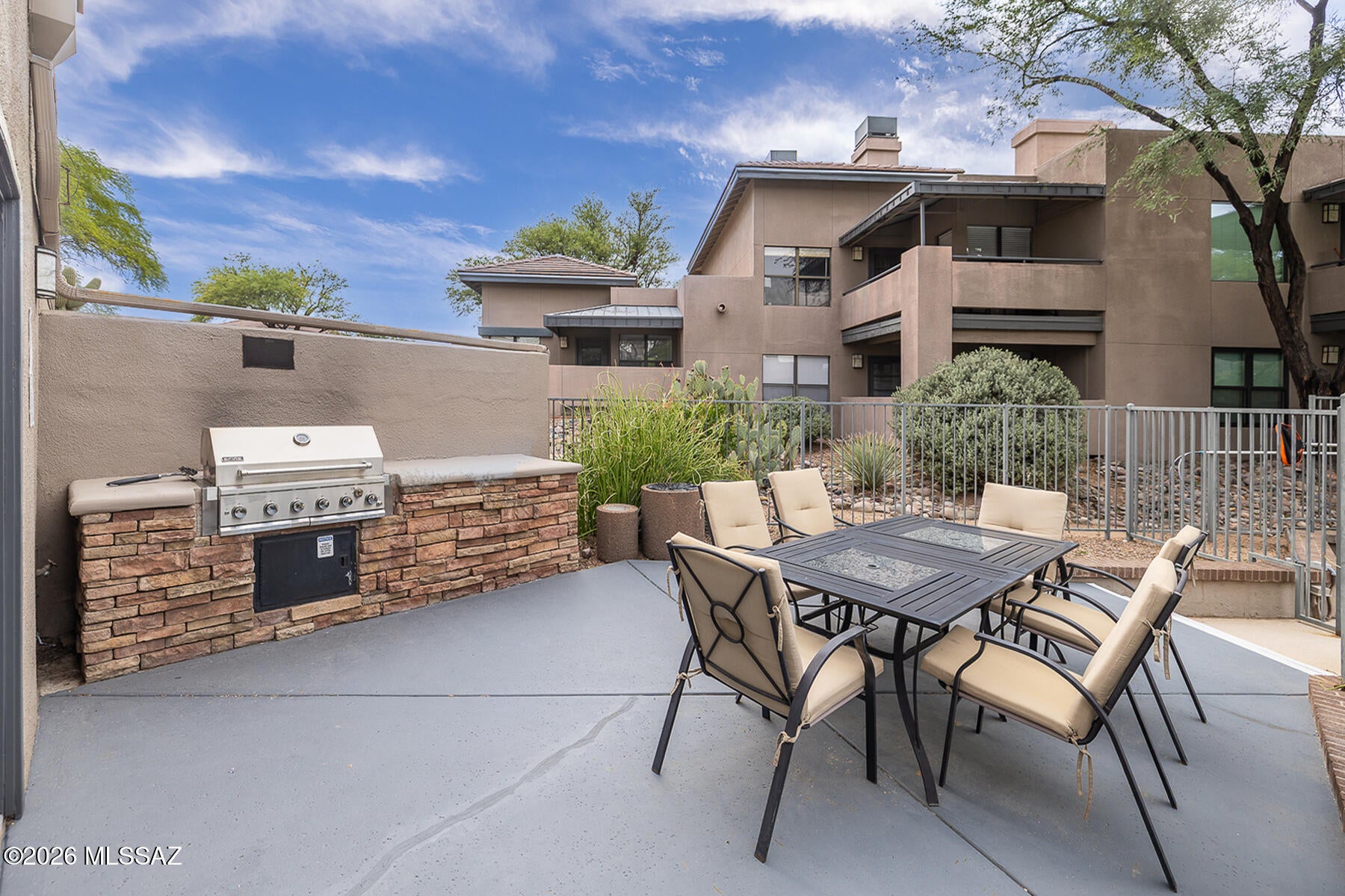 Greens at Ventana Canyon - Residential