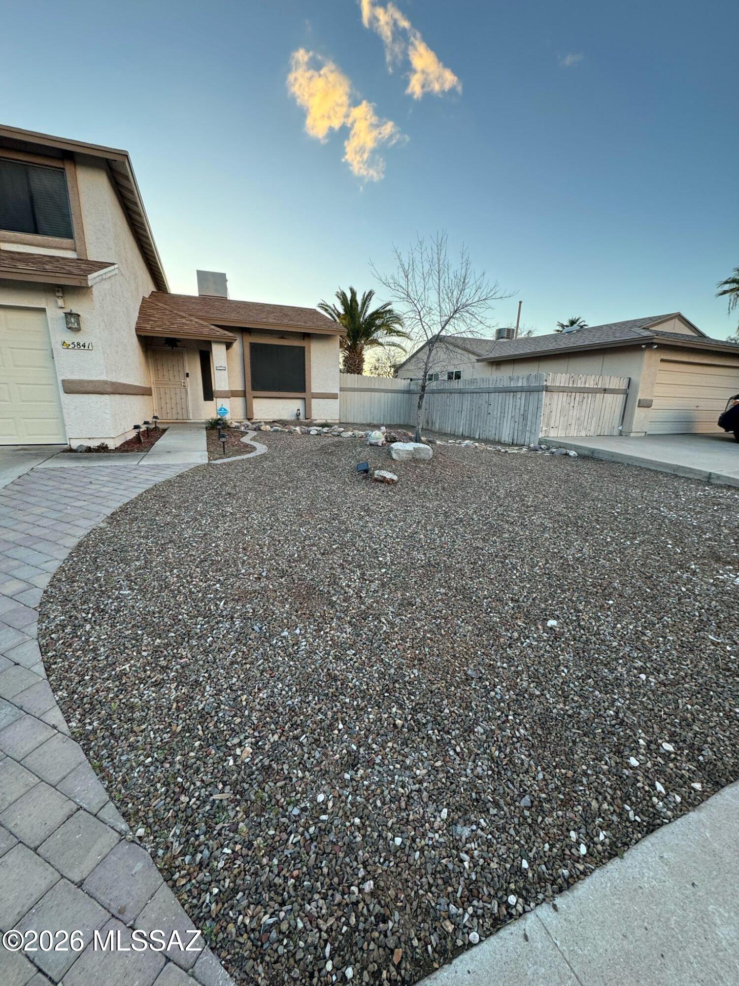 Meadowbrook (57-114) - Residential Lease