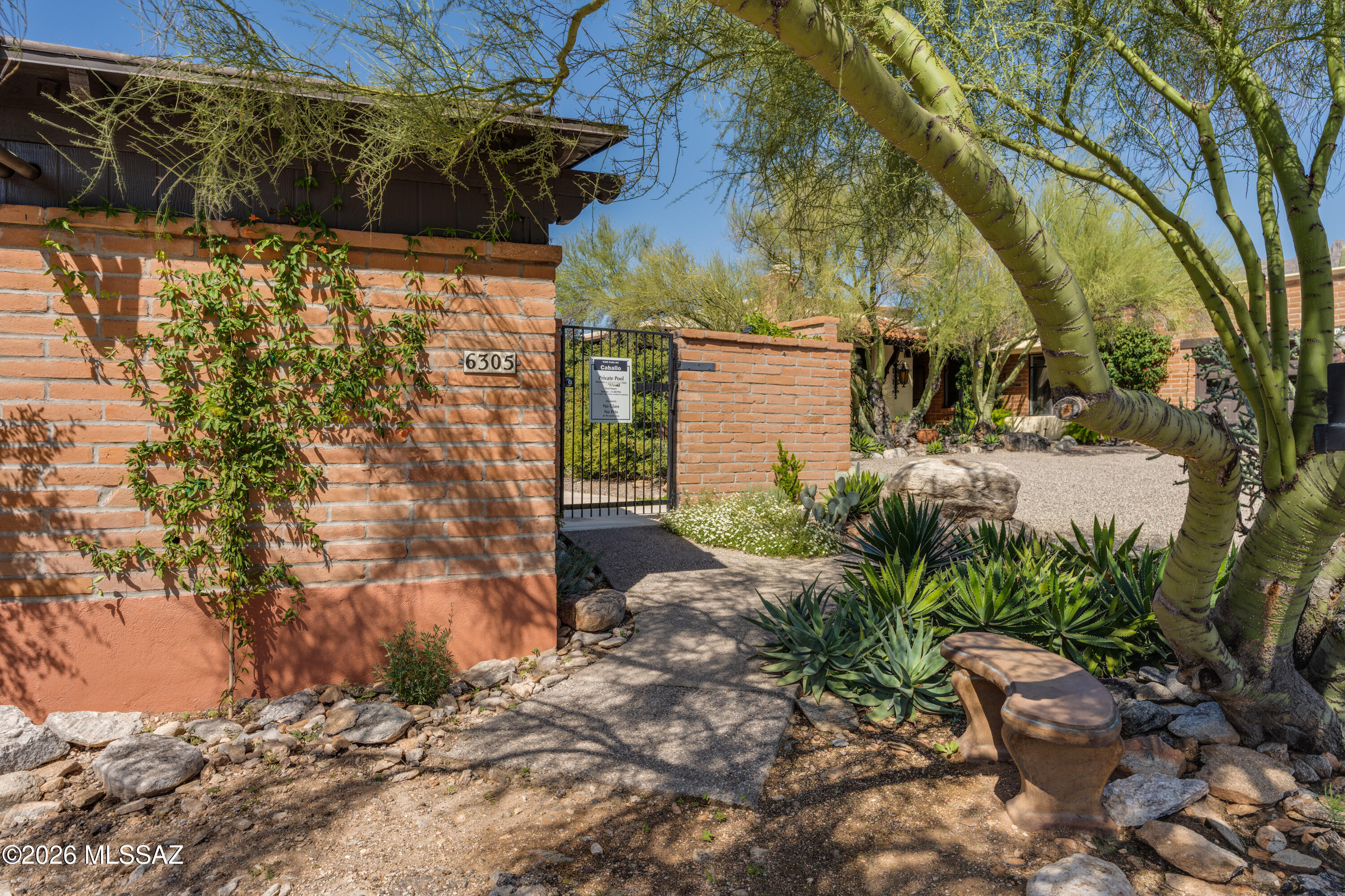 Catalina Pueblo NO.3 (89-117) - Residential