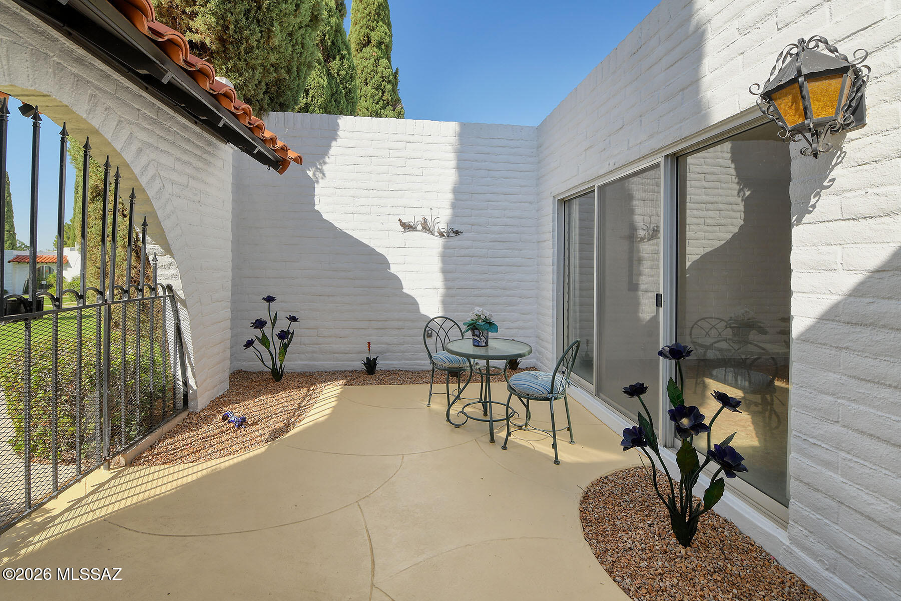 Las Lomitas (1) - Residential