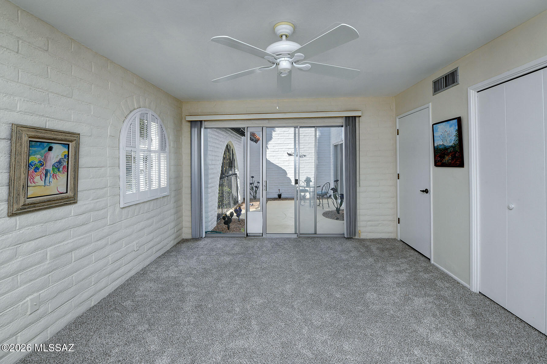 Las Lomitas (1) - Residential