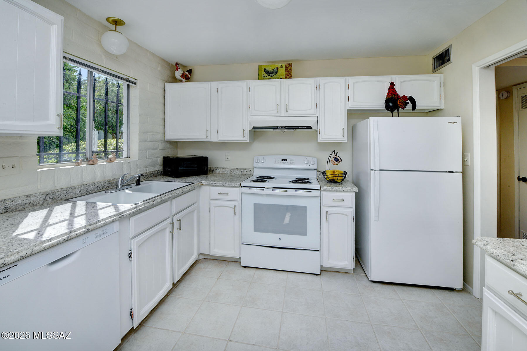 Las Lomitas (1) - Residential