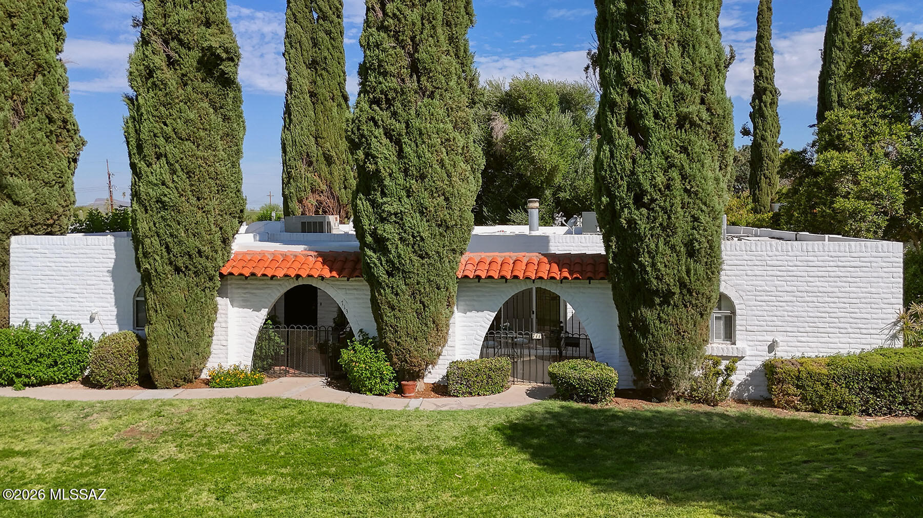 Las Lomitas (1) - Residential
