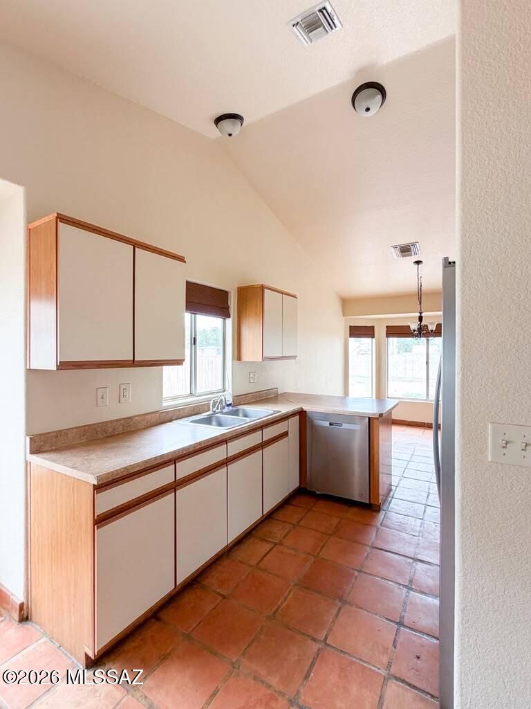 Mission West (1-370) - Residential