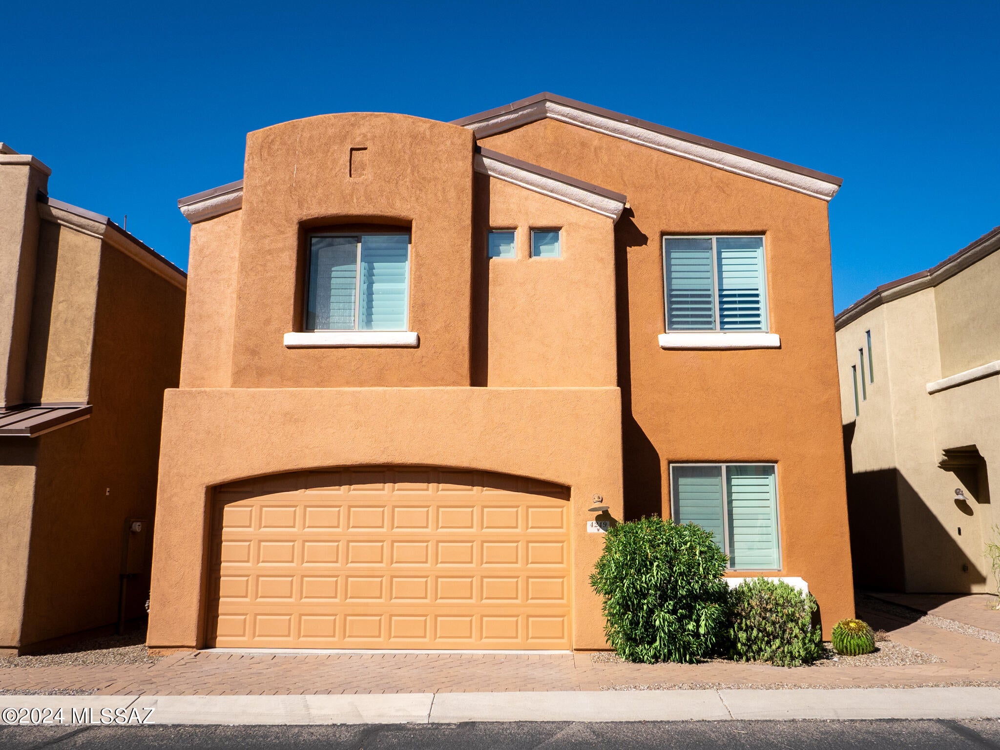 Text for a Walkthrough Video/more info. SEPTEMBER MOVE IN Spacious 3 Bedroom/2.5 Bathroom + Office 2190sf Two-story Home in the Gated Community of River Walk in Tucson's Foothills. Home features incl; Kitchen w/ Granite counters, Stainless Appliances, Pantry, + Modern Cabinets; Master BR Suite w/ Walk-in Closet, Dual Vanities, + upper level Laundry Room w/ Washer + Dryer incl; Travertine Floors; Central A/C; 2 Car Attached Garage, Community Pool + Club House/Fitness Center. Located on The Loop multi-use path and a short drive to Banner Medical Center + University of Arizona. 12mo minimum Lease, Costs are: Non-refundable $50/adult Application, $2525 Security Deposit, $150/pet with approved pet, $400 cleaning. Tenant pays Electric and Water/Trash.