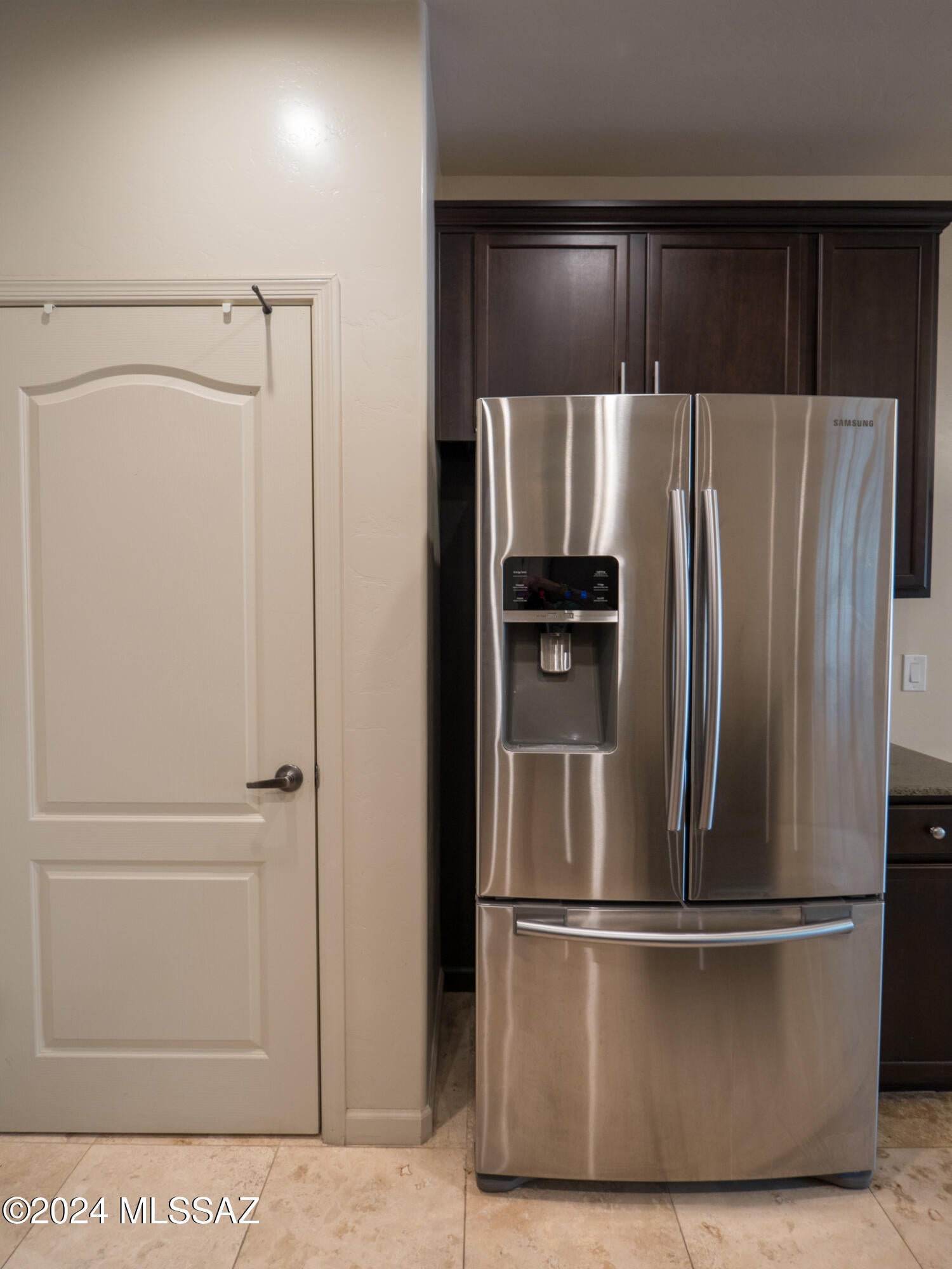 River Walk (1-140) - Residential Lease