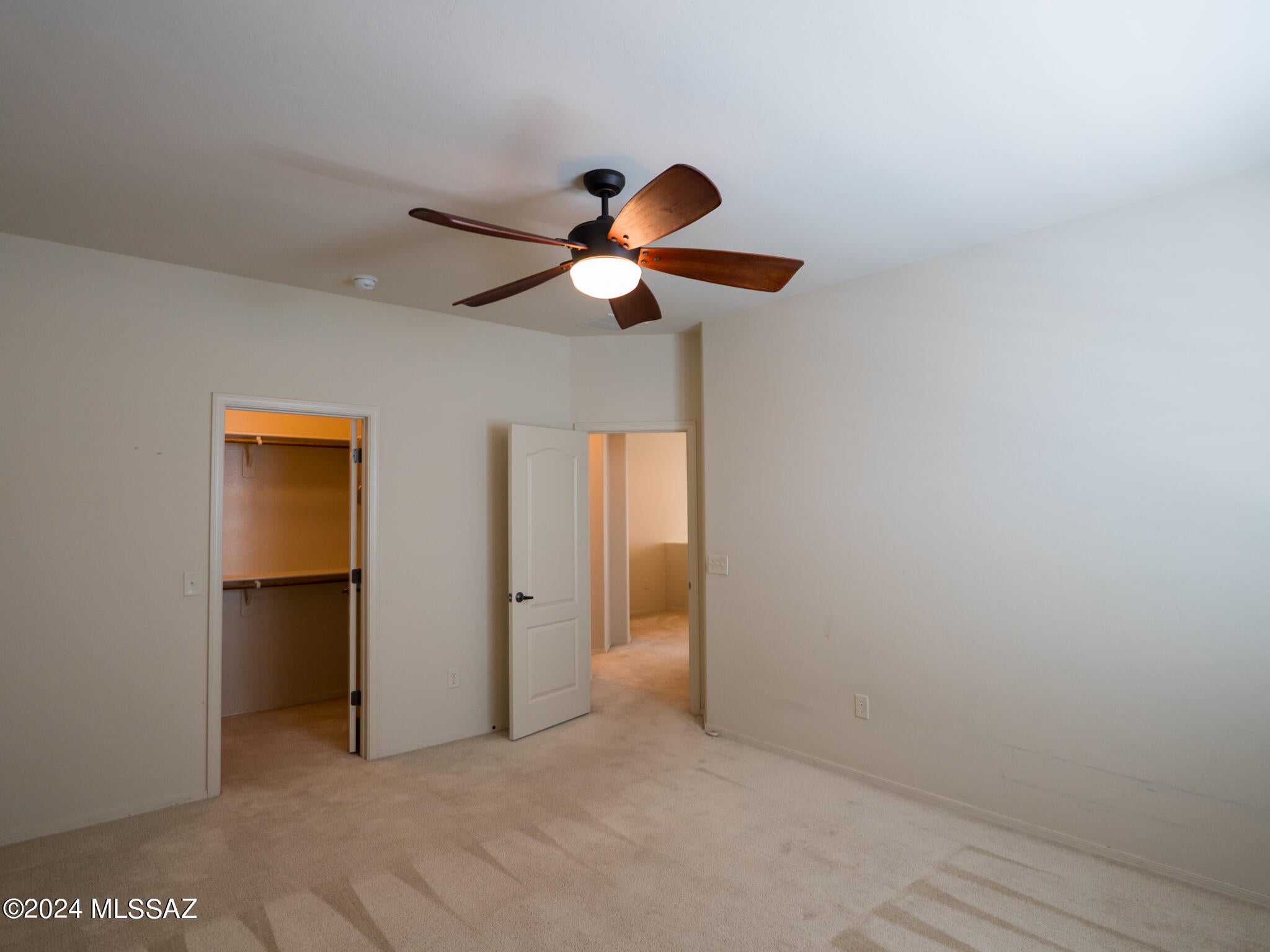 River Walk (1-140) - Residential Lease
