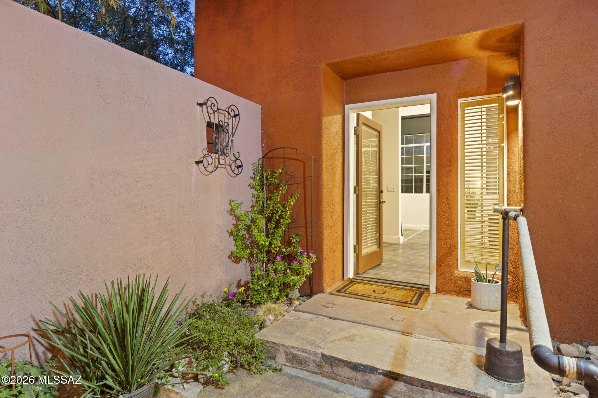 Loma De La Vista Verde (1-38) - Residential