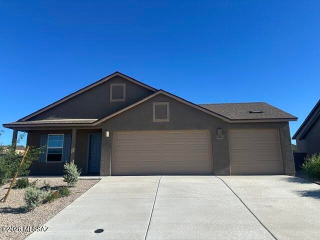 a''VAIL''able now! This like new rental home FULLY furnished for the winter holidays as a short or long term lease. This 3 bedroom 2 bath features an inviting entry way leading into the kitchen off living area. Large kitchen island and stainless appliances included with Washer & Dryer. Split floorplan with walk in closets in all bedrooms. Fully equipped kitchen and turn key move in- bring yourself and your personal belongings only! Gravel yard with covered patio and view fence with common area so no immediate rear neighbors. 3 Car garage and within the Vail School District. Easy commute to I-10 or Southeast AZ. Please call to schedule a showing before its gone.