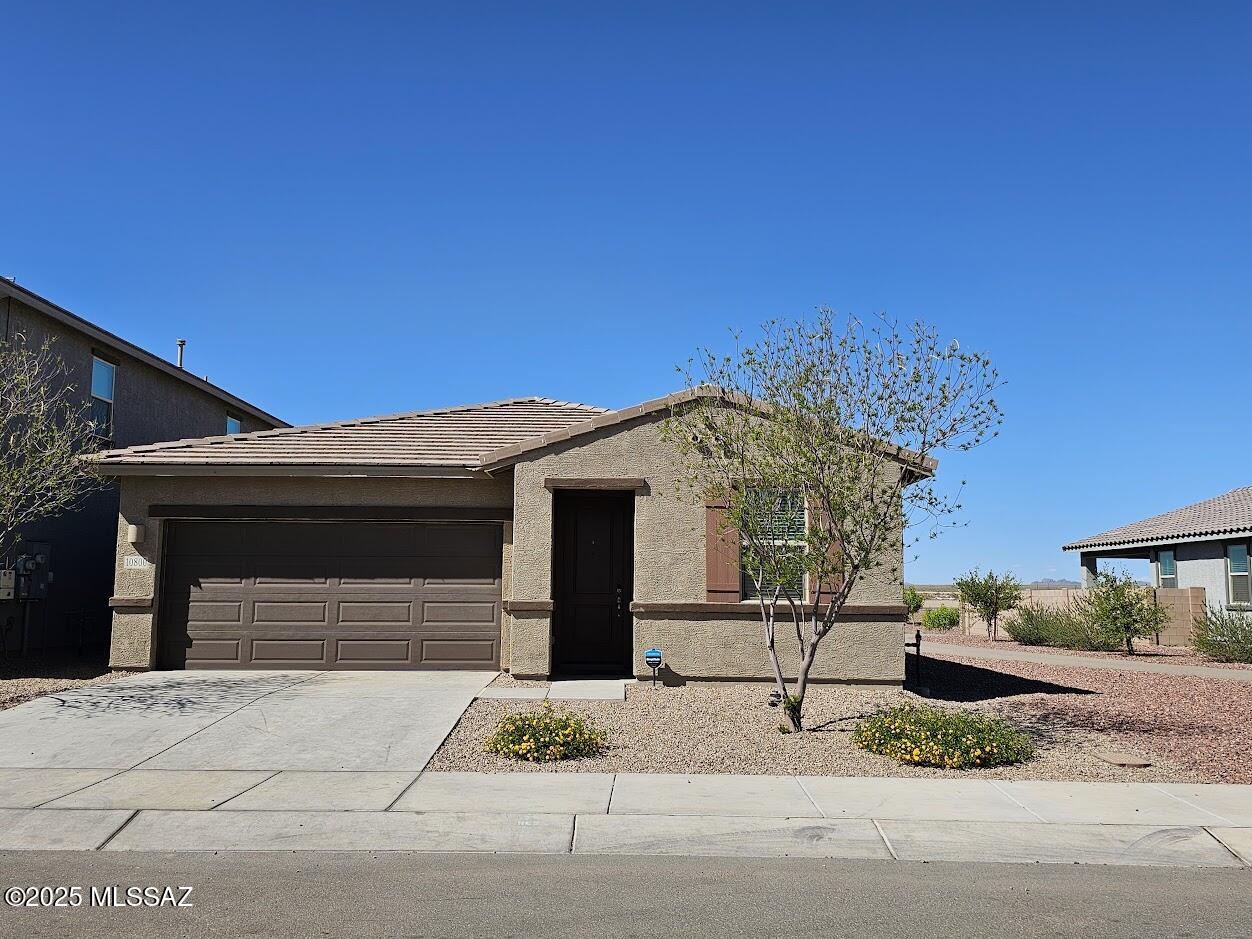 This home is comfortably equipped with 4 bedrooms; 3 bathrooms; boasting a teen/flex room; all appliances including washer and dryer. Kitchen has stainless steel DW, refrigerator, microwave and gas range. Split bedrooms with the Primary suite including walk in closet, double sinks, walk-in shower. You will be comfortable in your own garage which is epoxy coated, climate controlled and insulated.  Pets upon approval.  Call for a showing today!  This Brokerage represents the Landlord for this property.