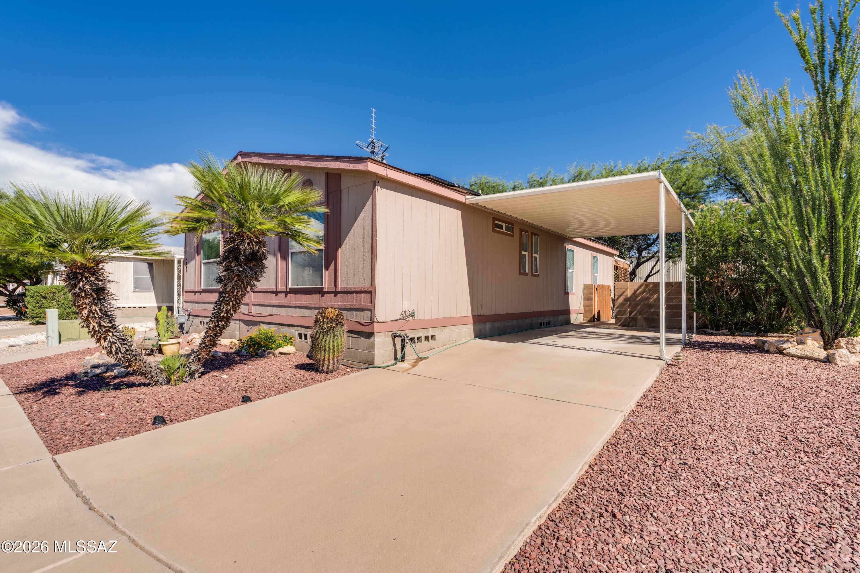 Country Club Terrace (1-108) - Residential
