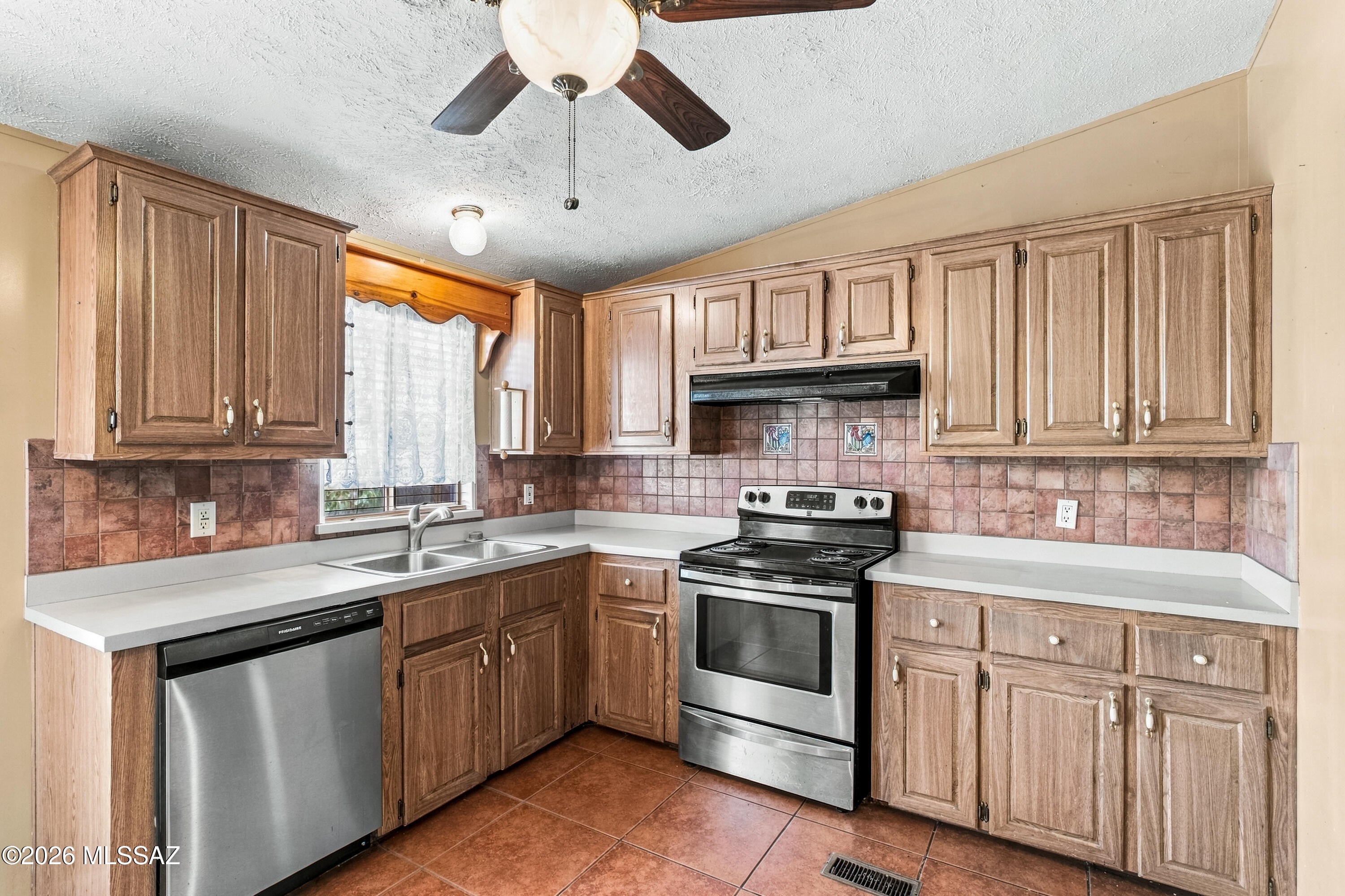 Country Club Terrace (1-108) - Residential