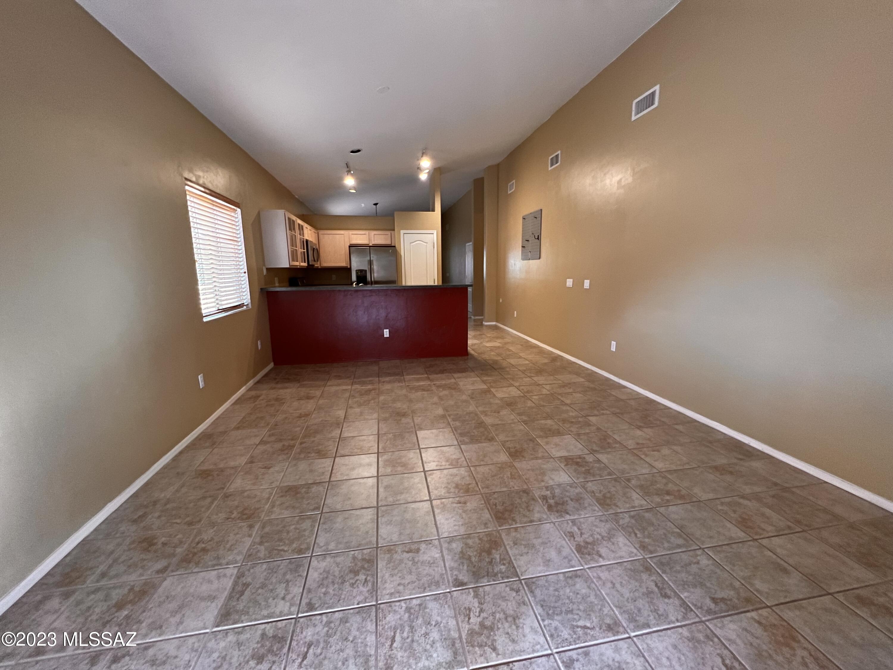 Continental Reserve Blk. 7 & 8 (1-82) - Residential Lease