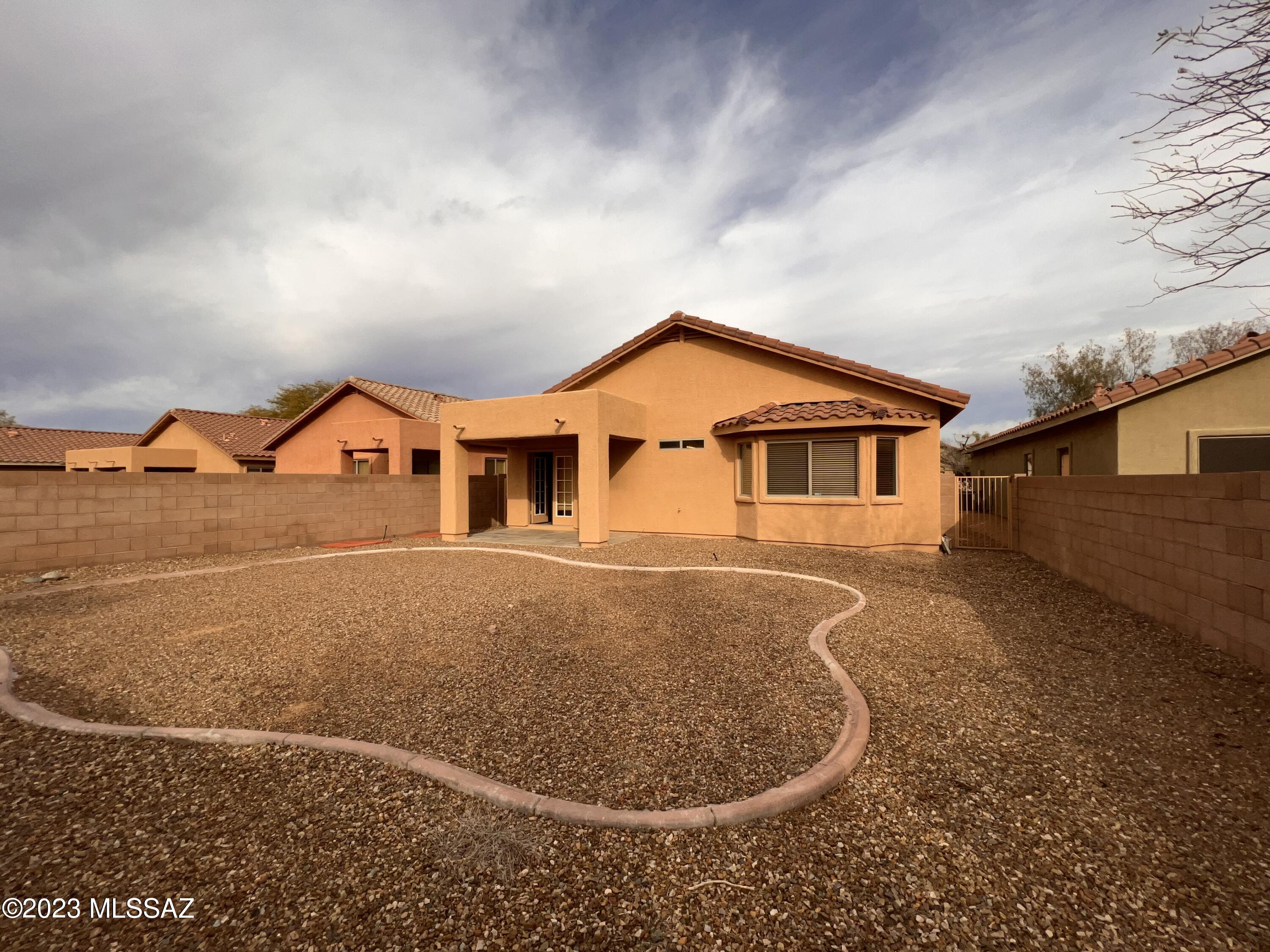 Continental Reserve Blk. 7 & 8 (1-82) - Residential Lease